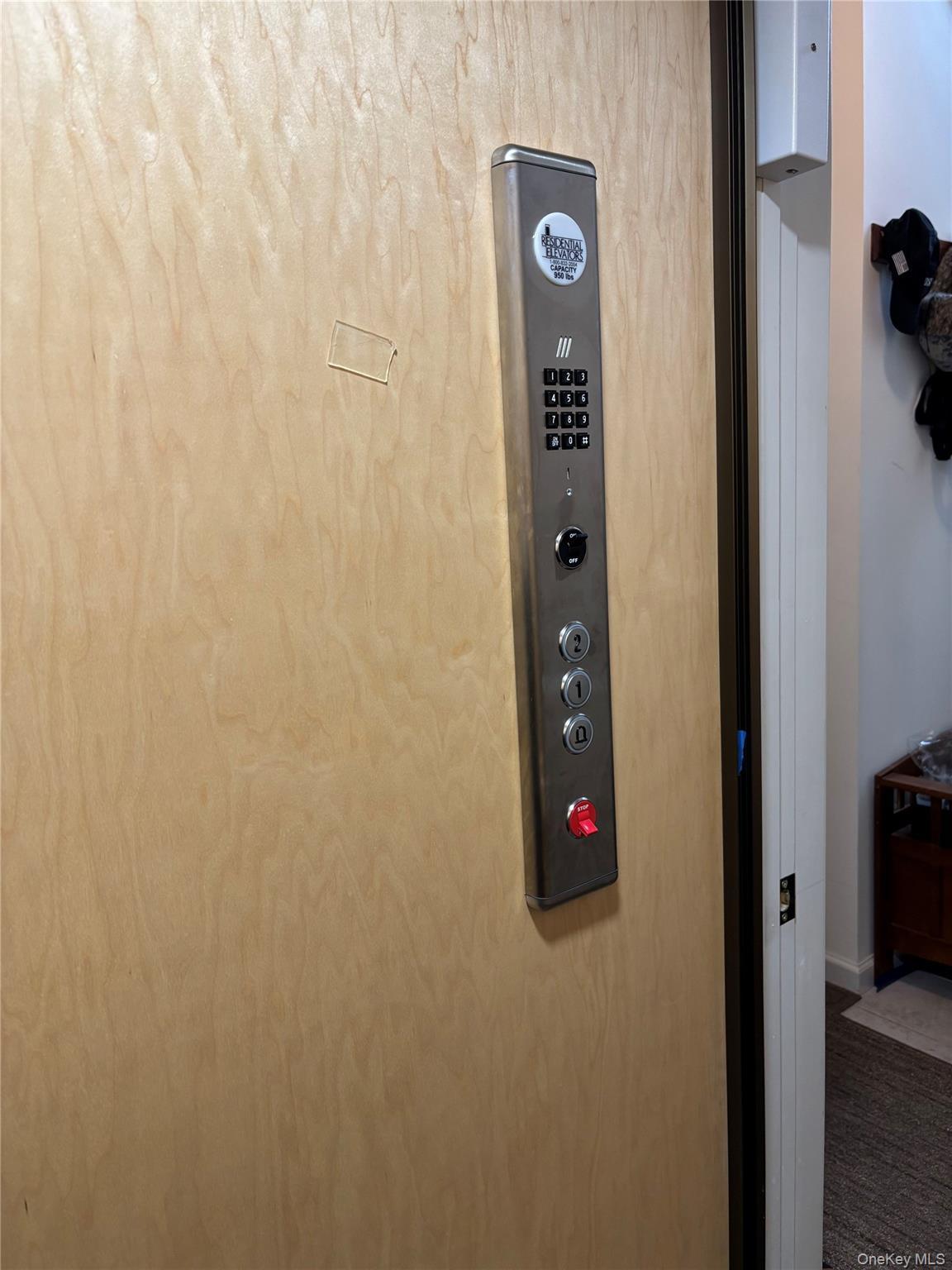 Condo Greentree  Suffolk County, NY 11967, MLS-963693-21