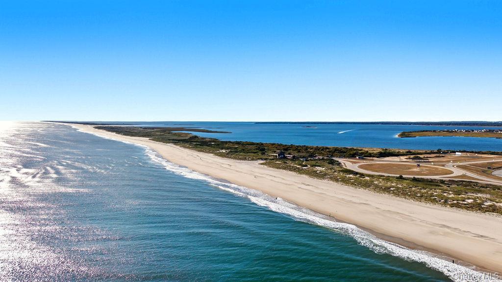 Condo Greentree  Suffolk County, NY 11967, MLS-963693-26