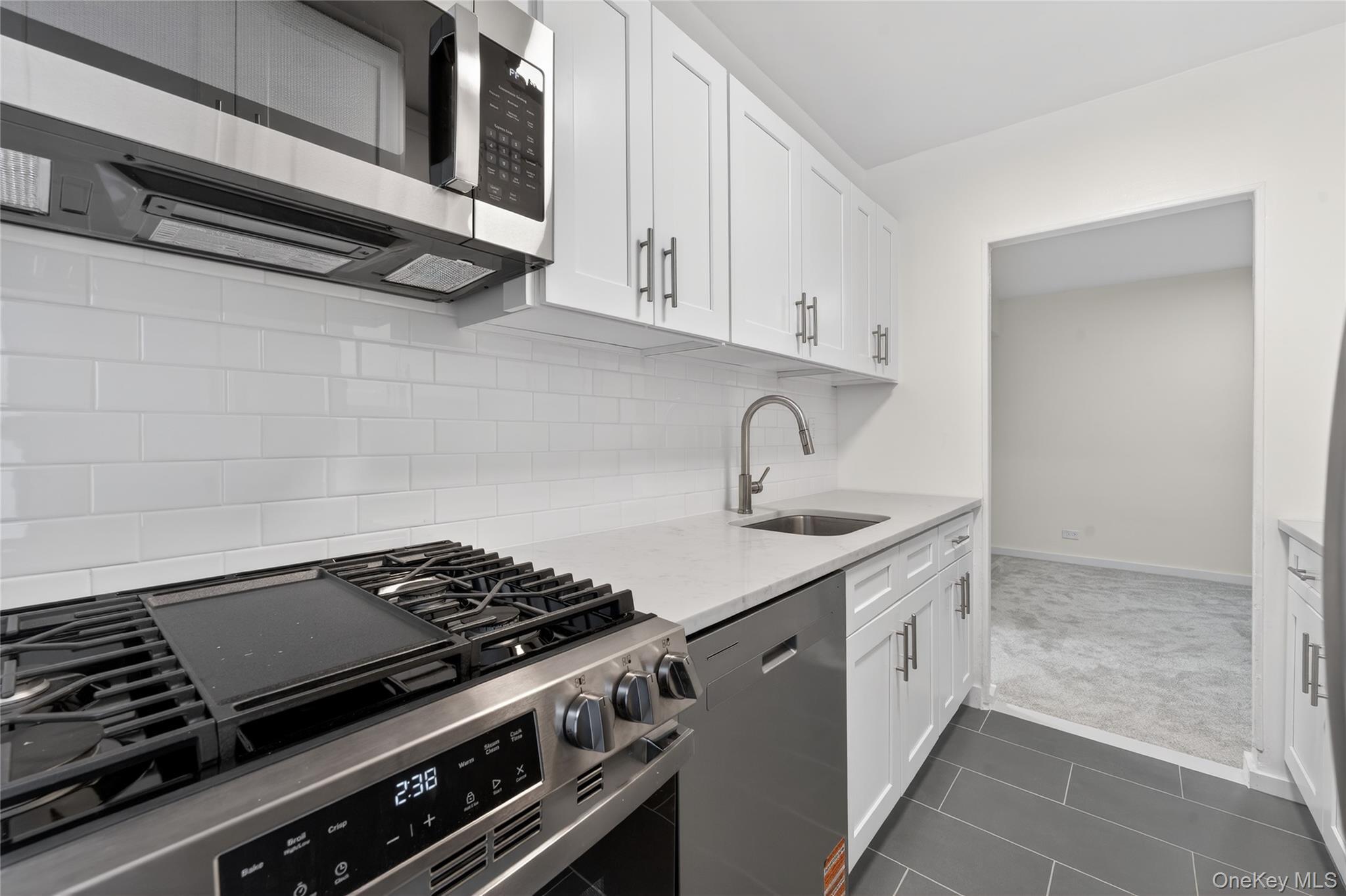 Coop 92nd  Queens, NY 11369, MLS-963695-7