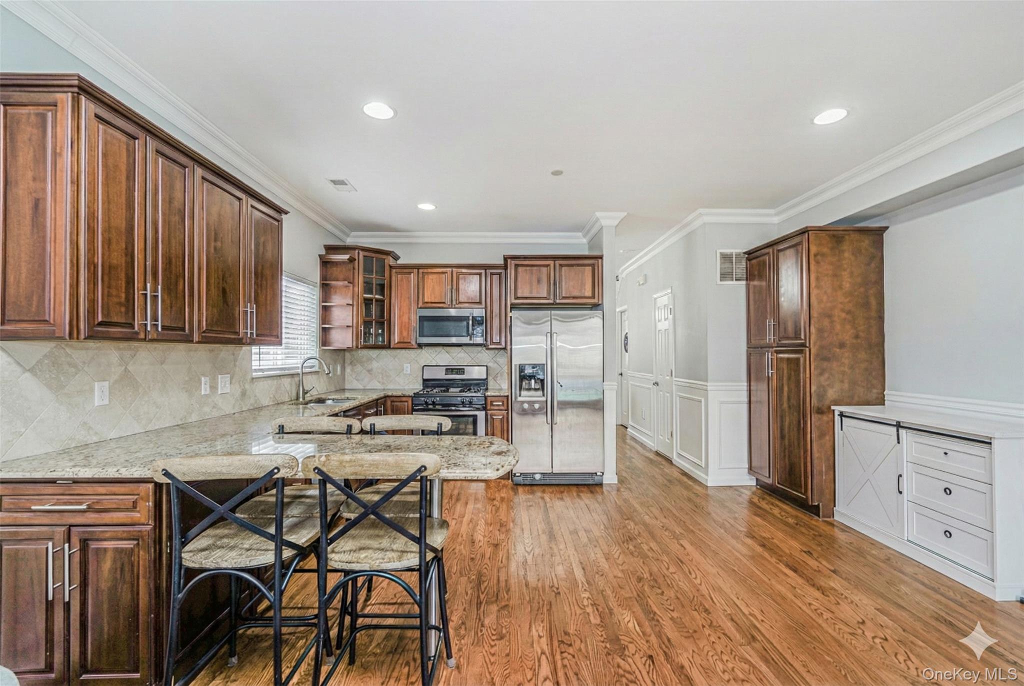 Single Family Llewellyn  Staten Island, NY 10310, MLS-963704-11