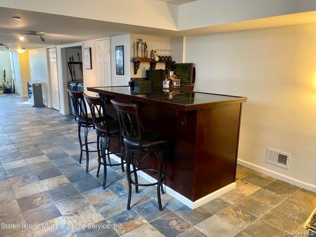 Single Family Llewellyn  Staten Island, NY 10310, MLS-963704-24