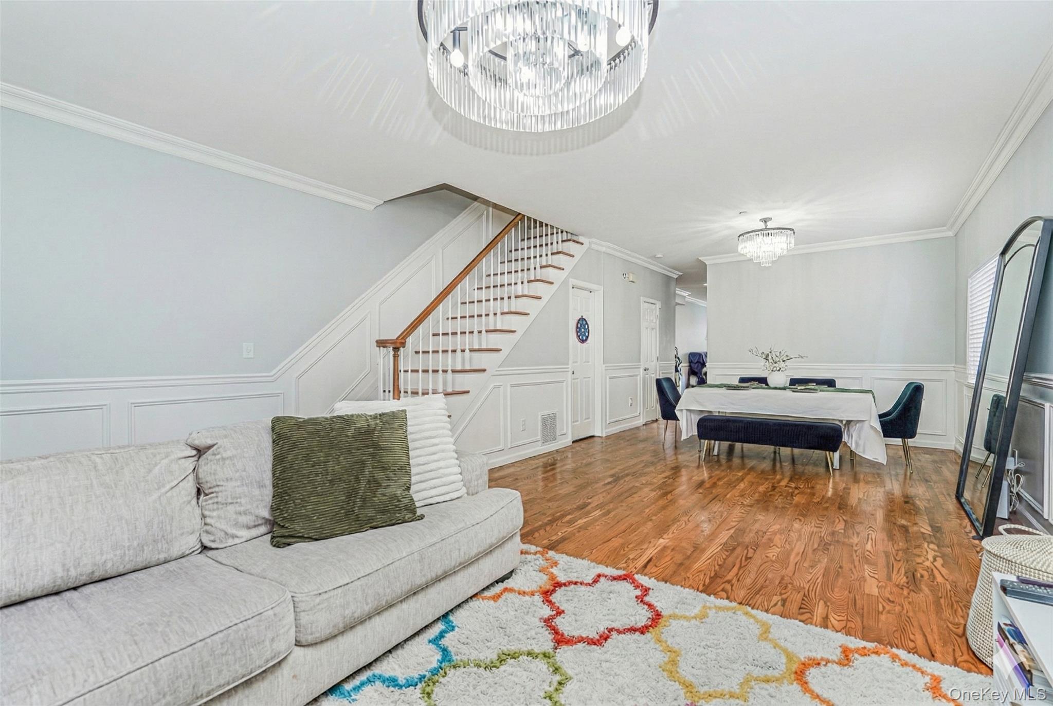 Single Family Llewellyn  Staten Island, NY 10310, MLS-963704-4