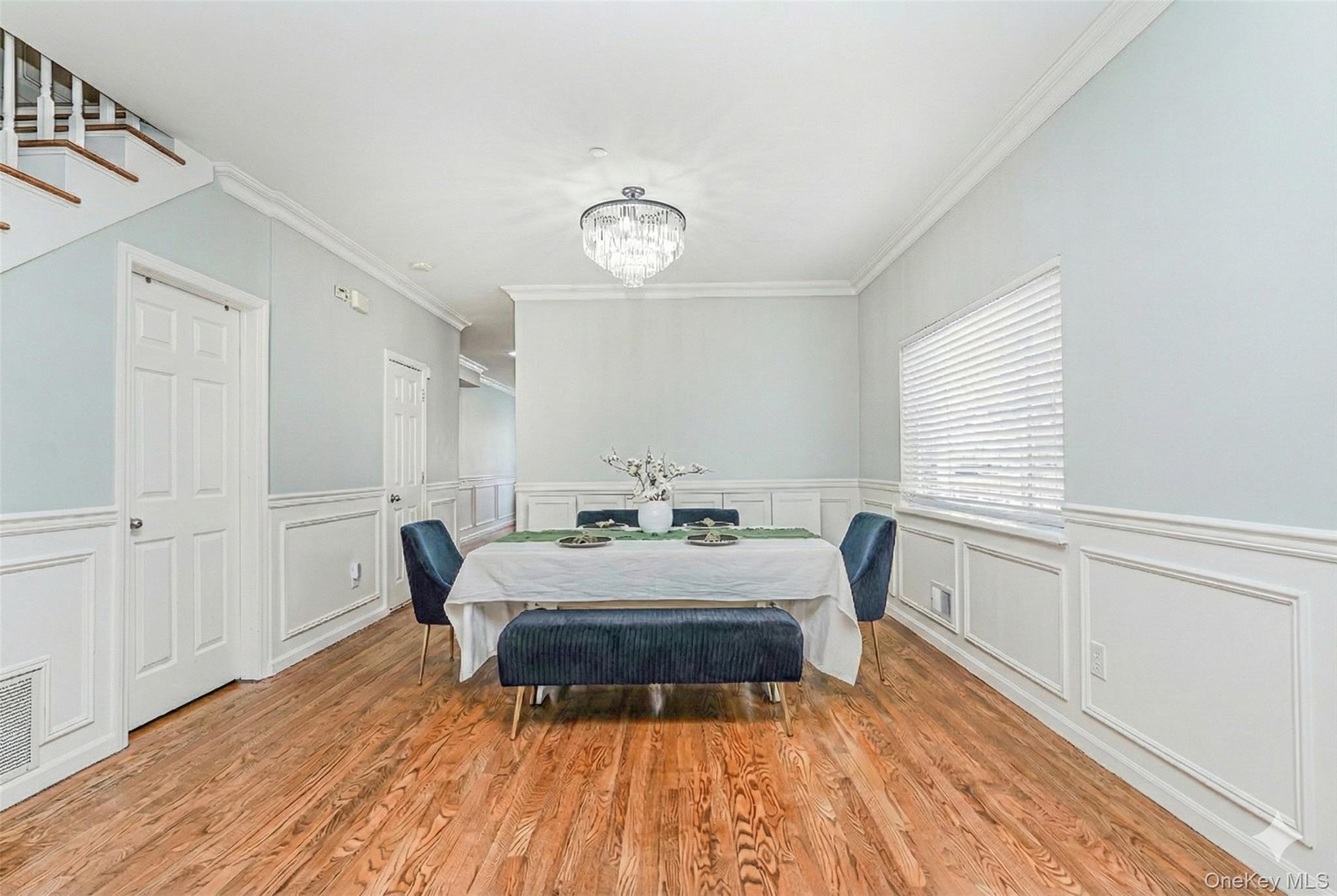 Single Family Llewellyn  Staten Island, NY 10310, MLS-963704-5