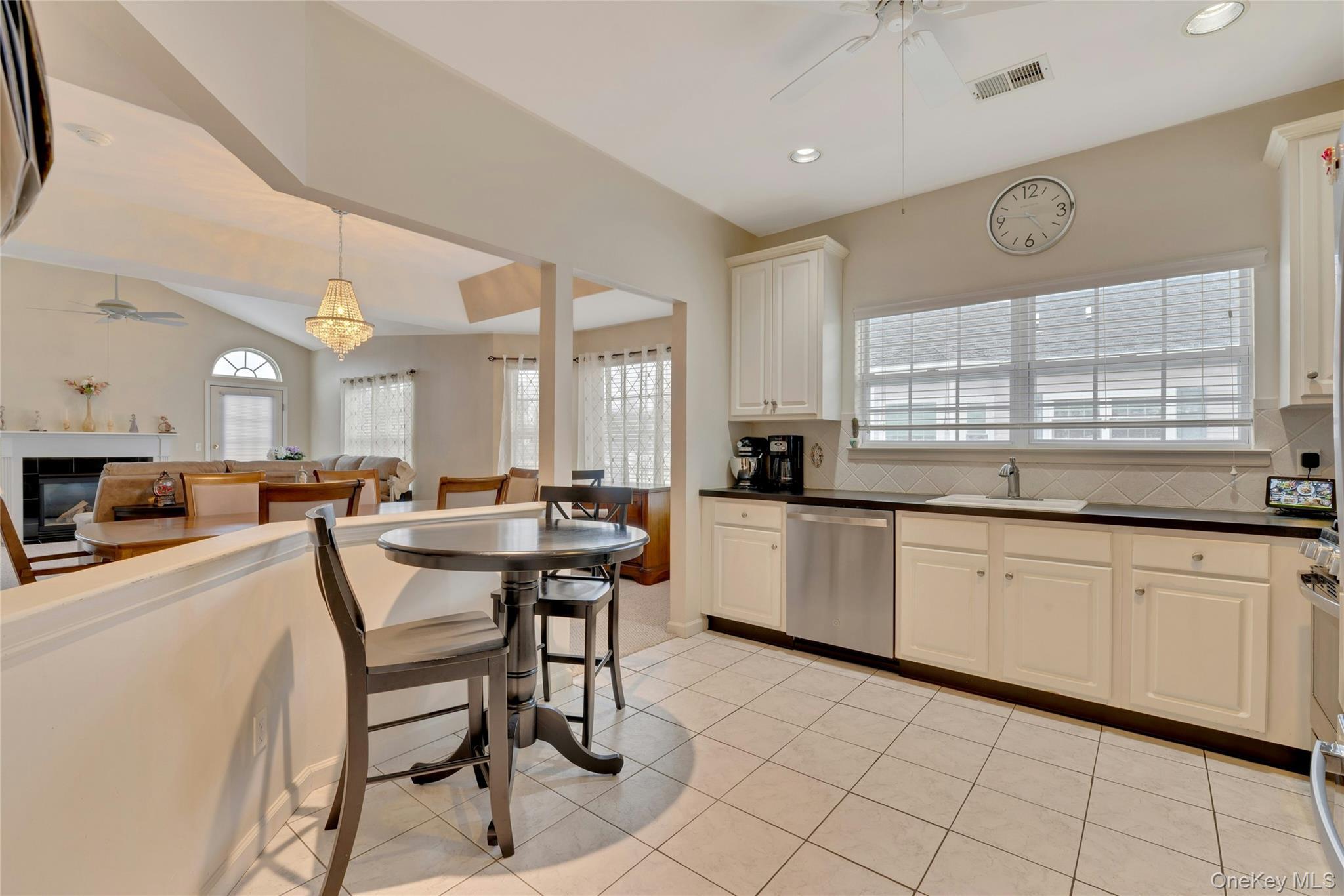 Condo Highland Suffolk County, NY 11955, MLS-963708-13