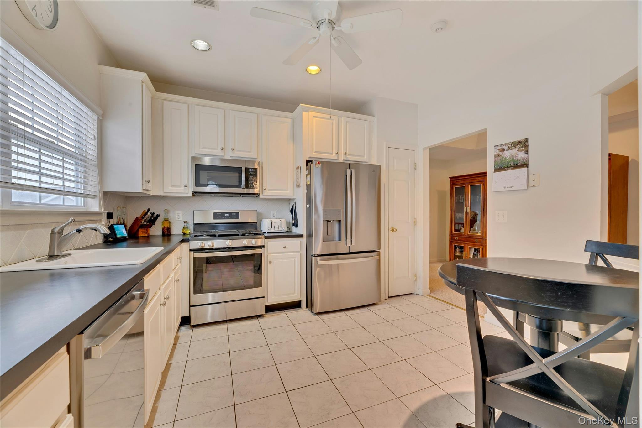 Condo Highland Suffolk County, NY 11955, MLS-963708-14