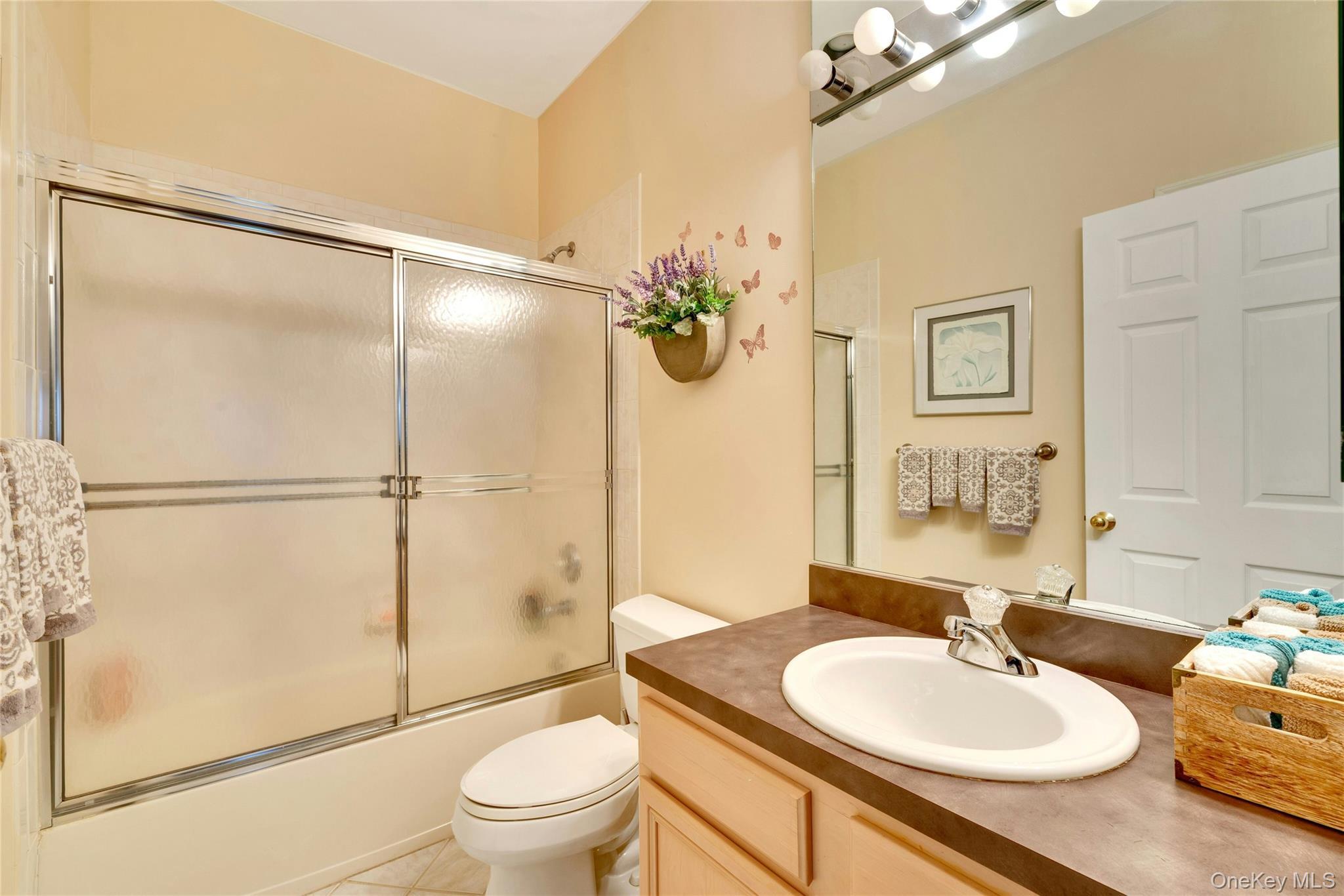 Condo Highland Suffolk County, NY 11955, MLS-963708-21