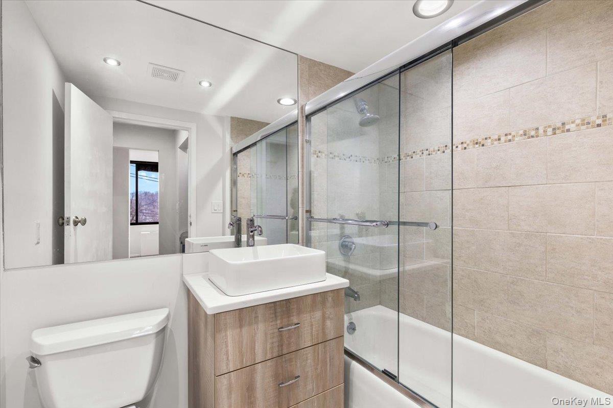 Condo Johnson Bronx, NY 10463, MLS-963722-10