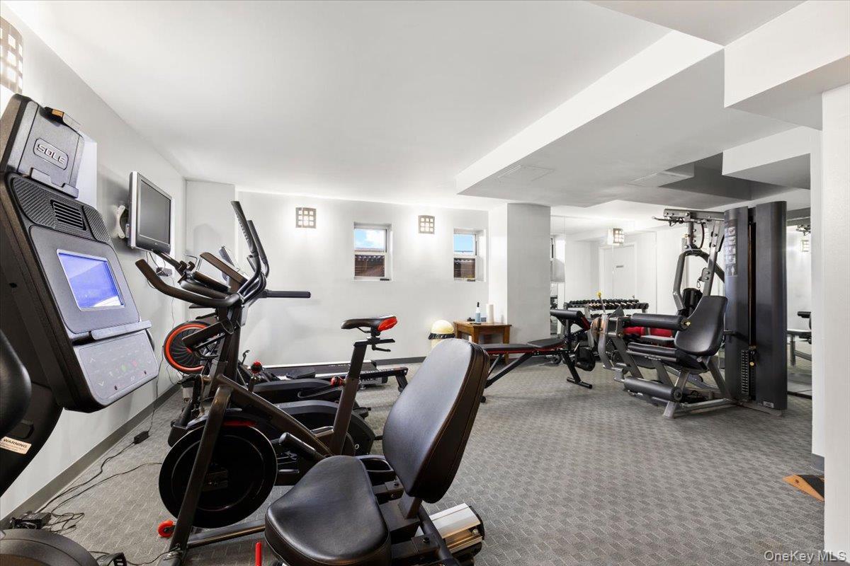 Condo Johnson Bronx, NY 10463, MLS-963722-8