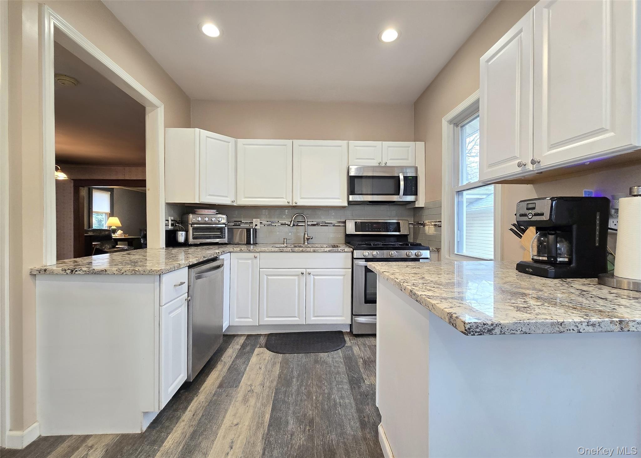 Single Family Michigan  Suffolk County, NY 11779, MLS-963737-2