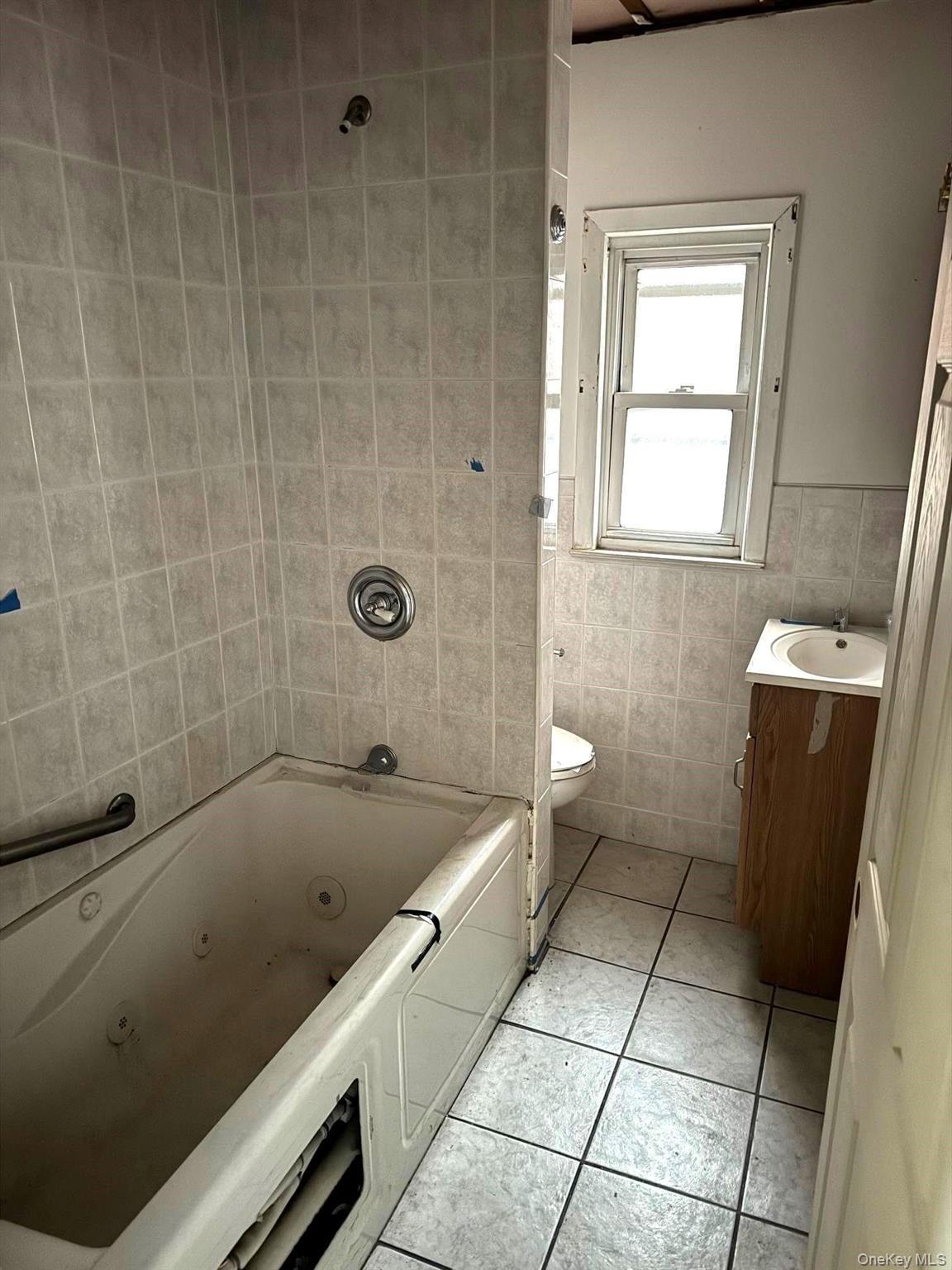 Single Family Pilgrim  Bronx, NY 10461, MLS-963746-12