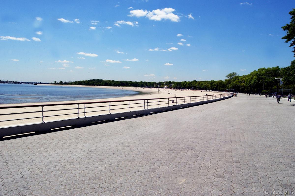 Single Family Pilgrim  Bronx, NY 10461, MLS-963746-17