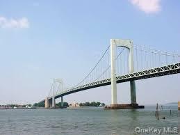 Single Family Pilgrim  Bronx, NY 10461, MLS-963746-22