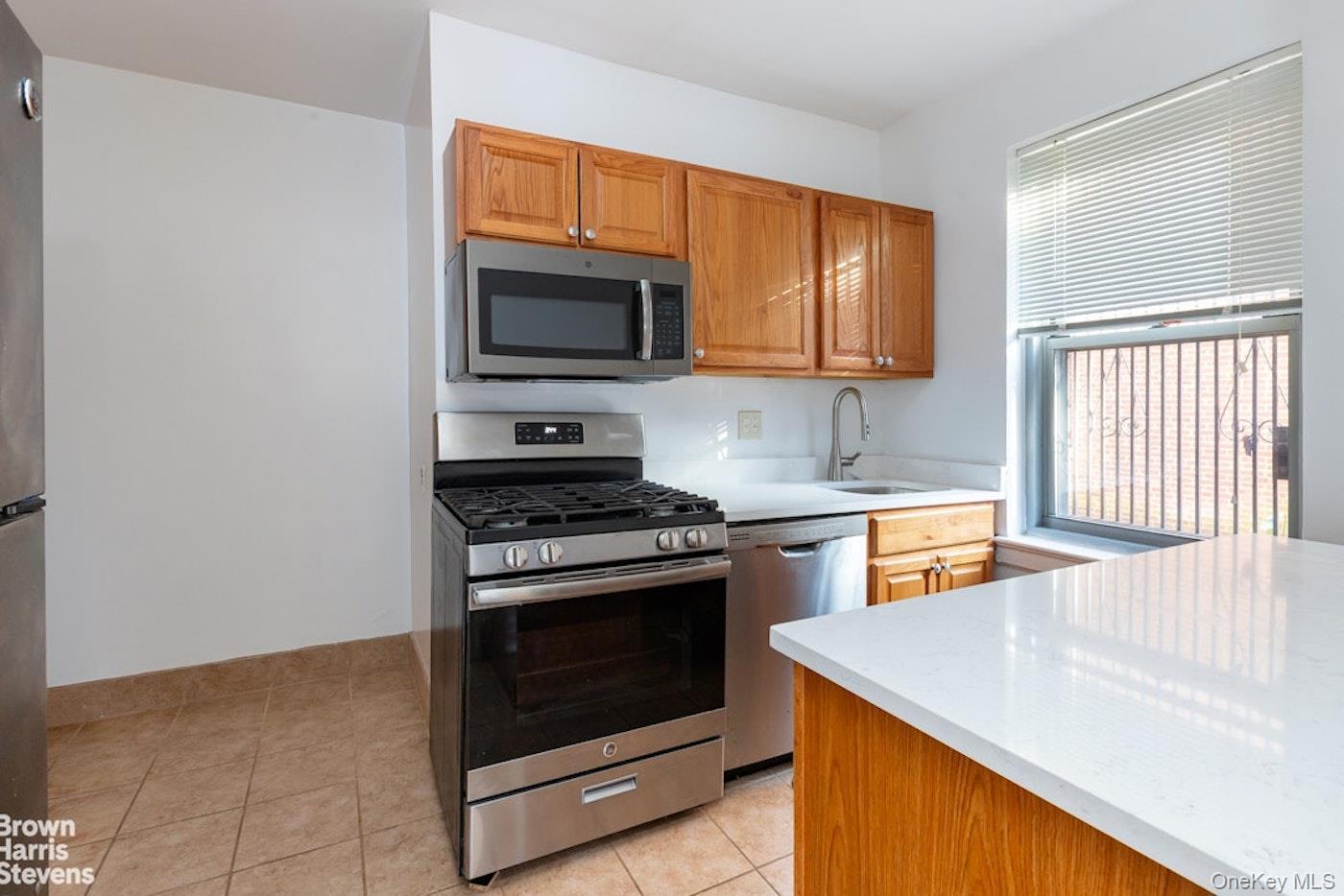 Coop Post Bronx, NY 10471, MLS-963750-14