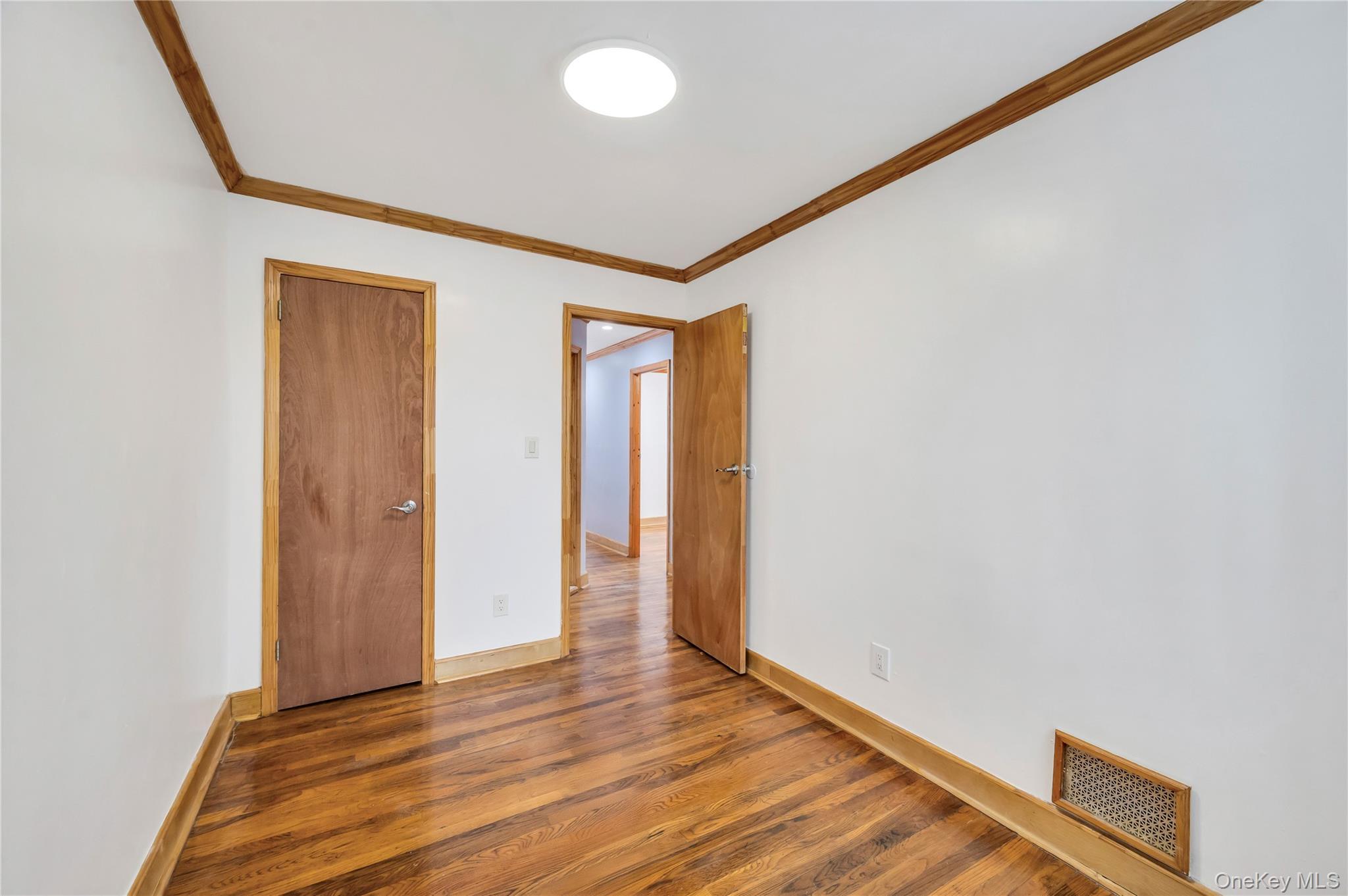 Single Family 113th Queens, NY 11433, MLS-963758-25