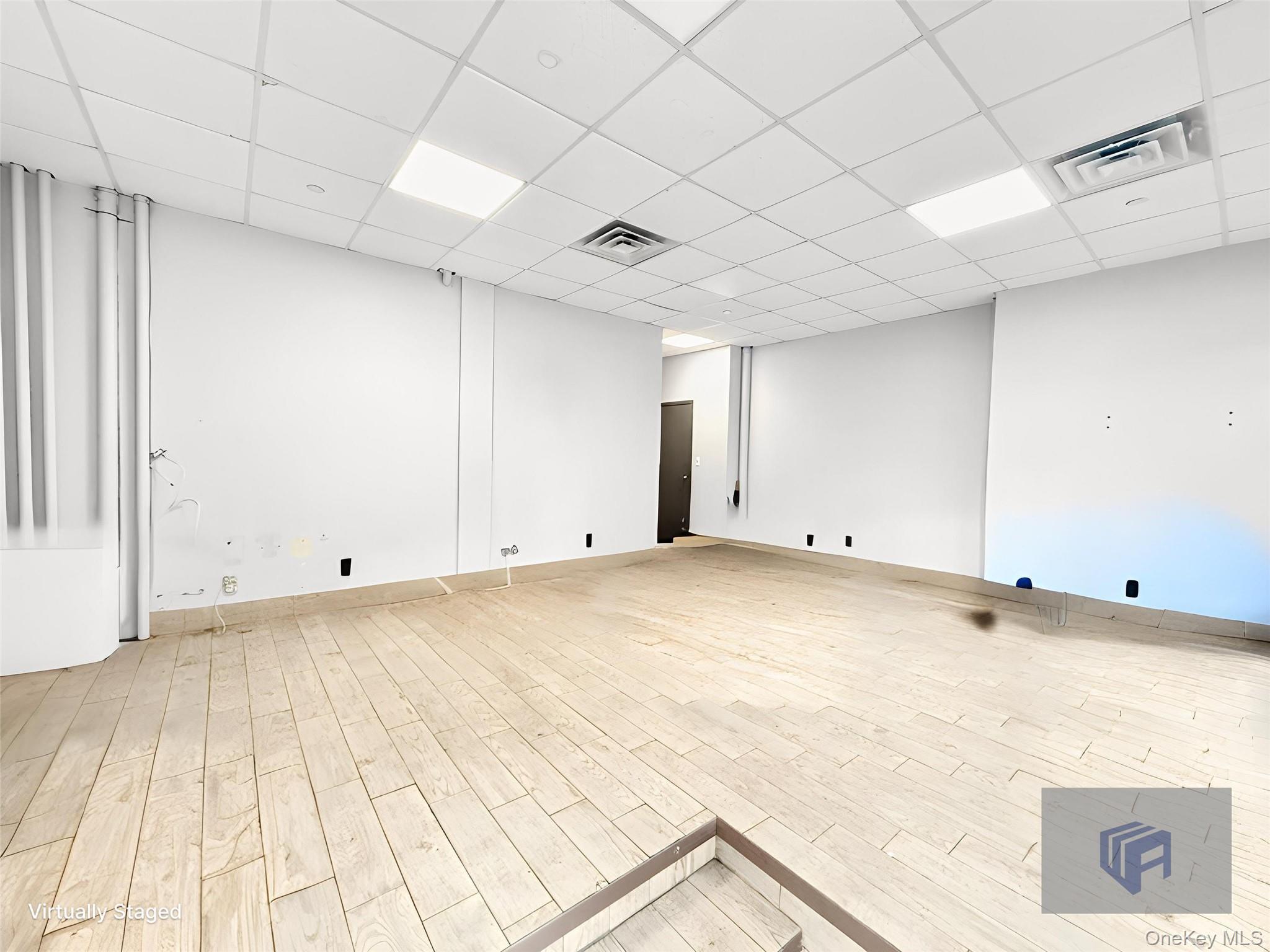 Commercial Lease Meserole  Brooklyn, NY 11206, MLS-963764-3