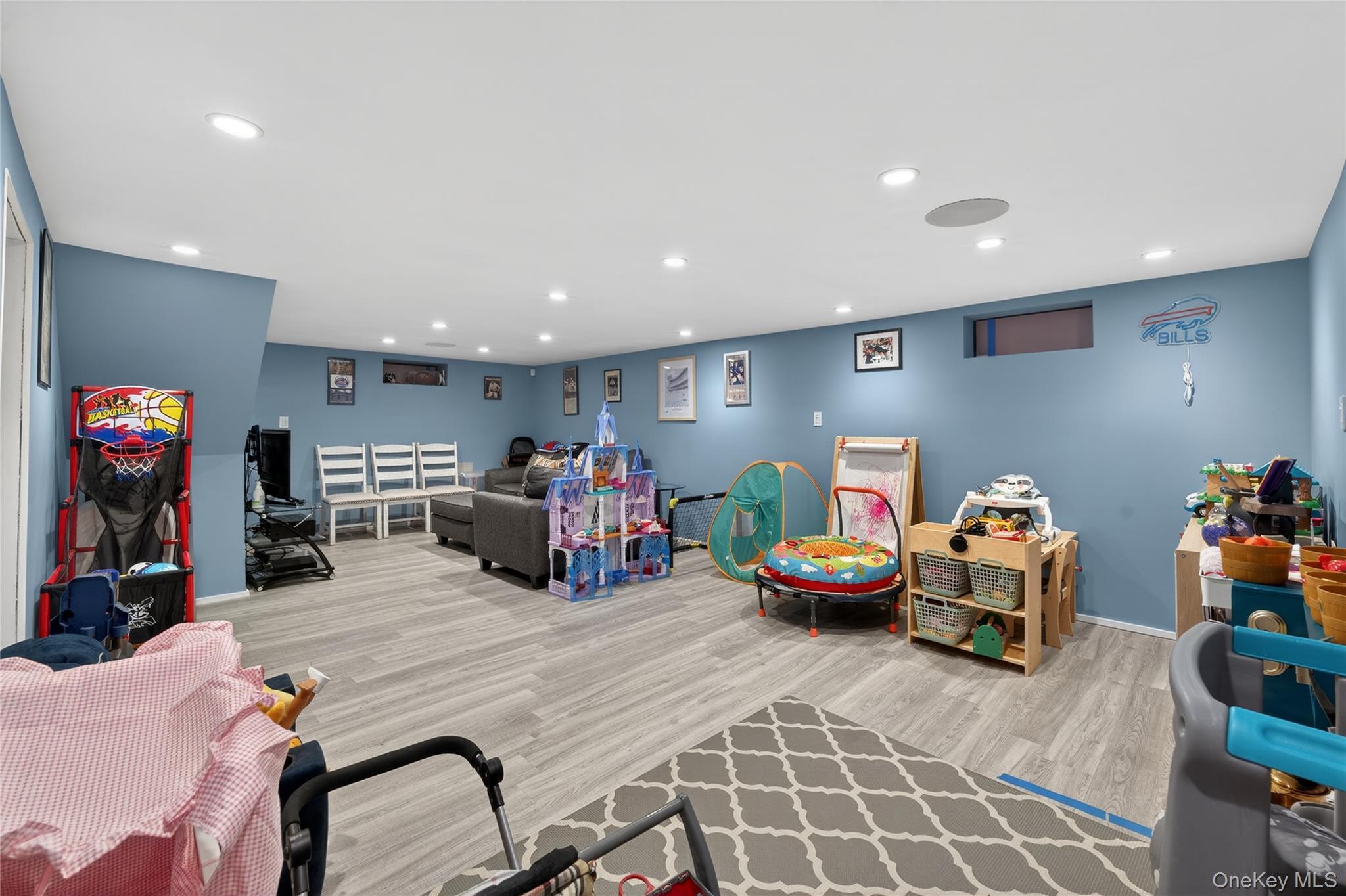 Single Family 166th  Queens, NY 11365, MLS-963773-37