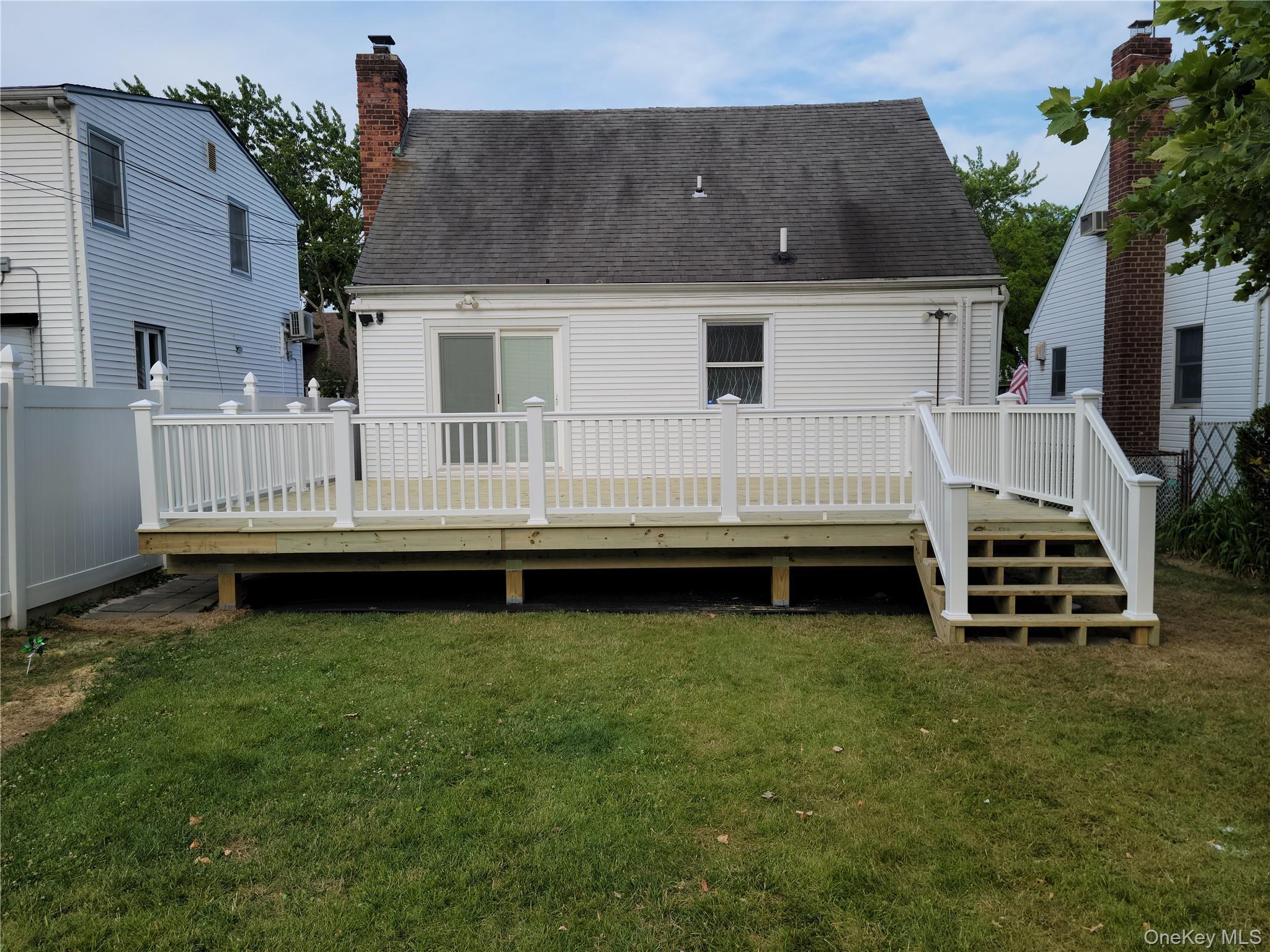 Single Family 166th  Queens, NY 11365, MLS-963773-4