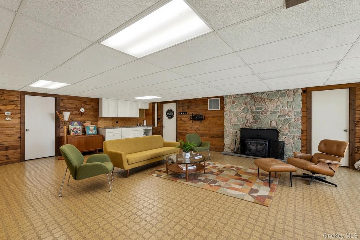 Single Family Soundview Avenue Suffolk County, NY 11971, MLS-963793-10