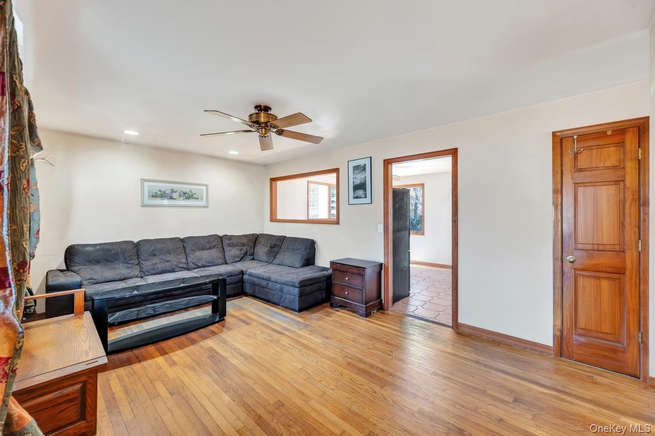 Single Family Locust  Suffolk County, NY 11716, MLS-963794-13