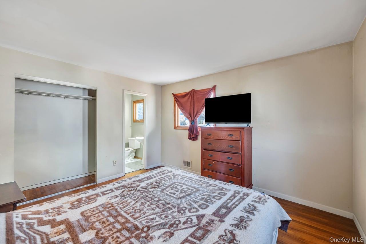 Single Family Locust  Suffolk County, NY 11716, MLS-963794-23