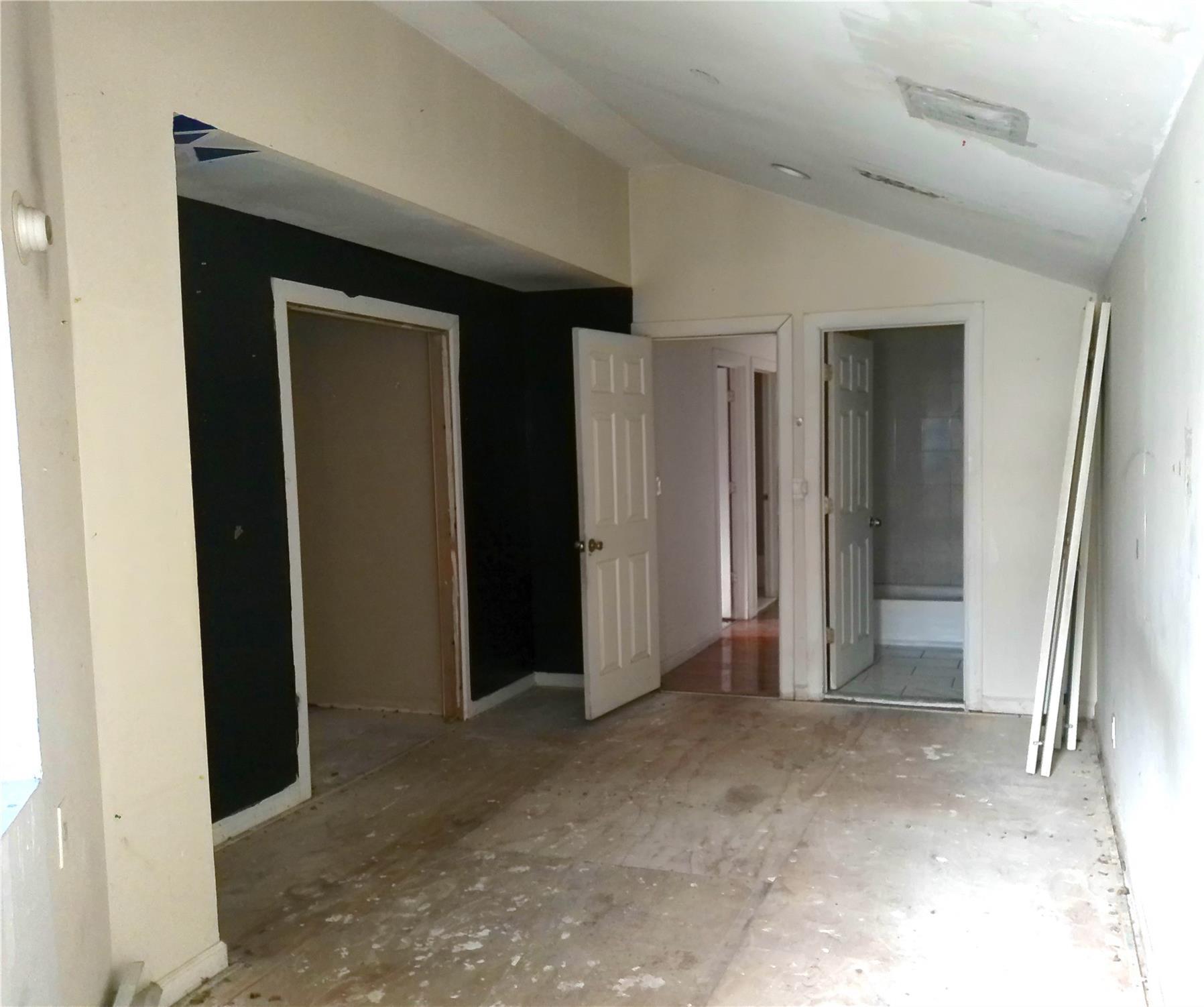 Single Family 147 Queens, NY 11434, MLS-963810-22