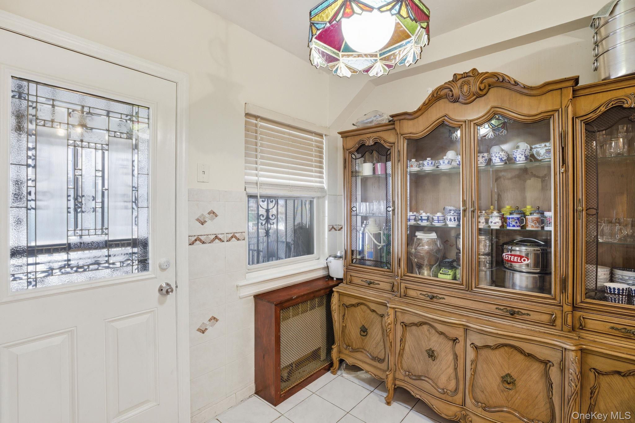 Single Family Bronxwood  Bronx, NY 10469, MLS-963811-10