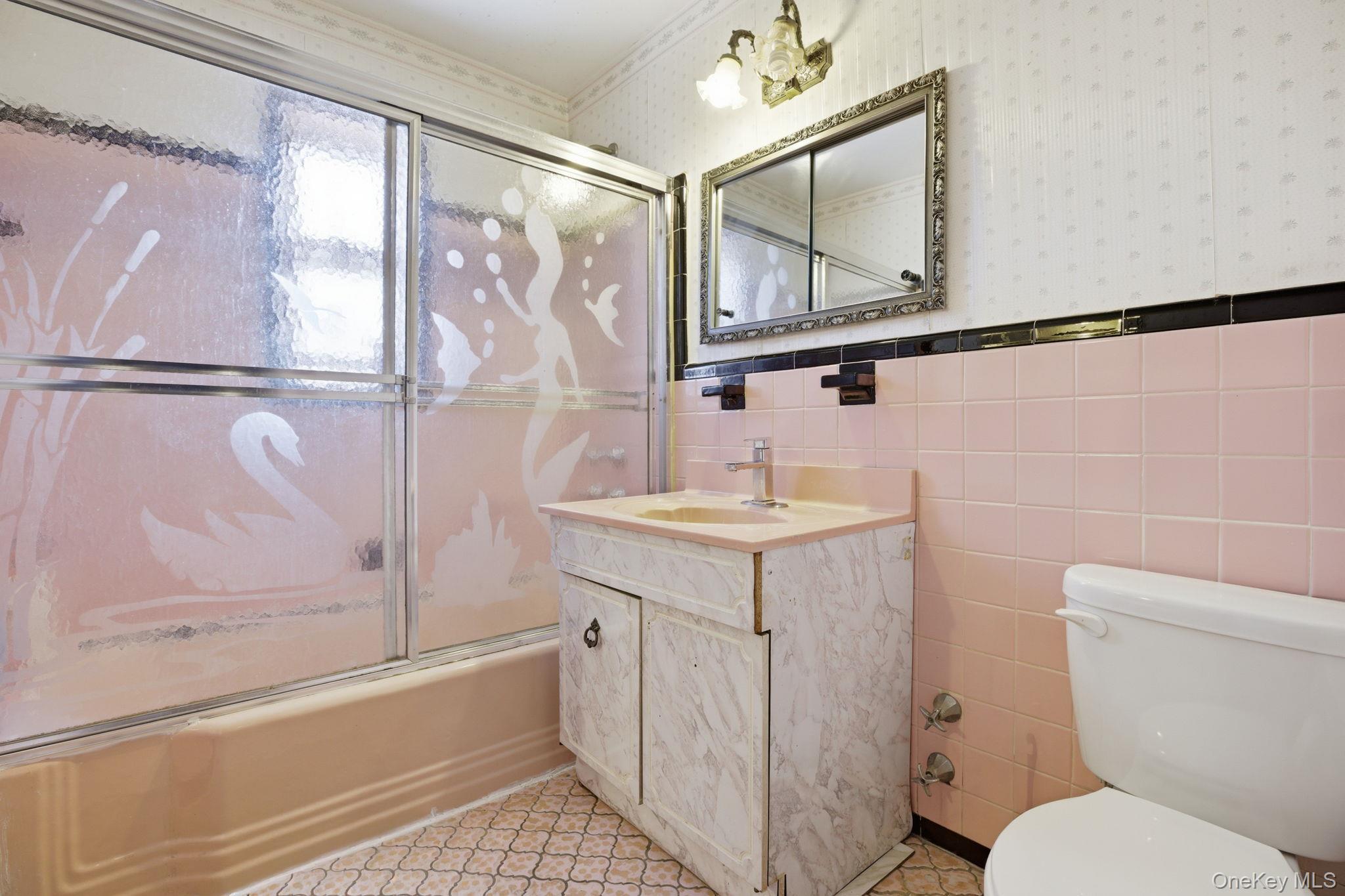 Single Family Bronxwood  Bronx, NY 10469, MLS-963811-11