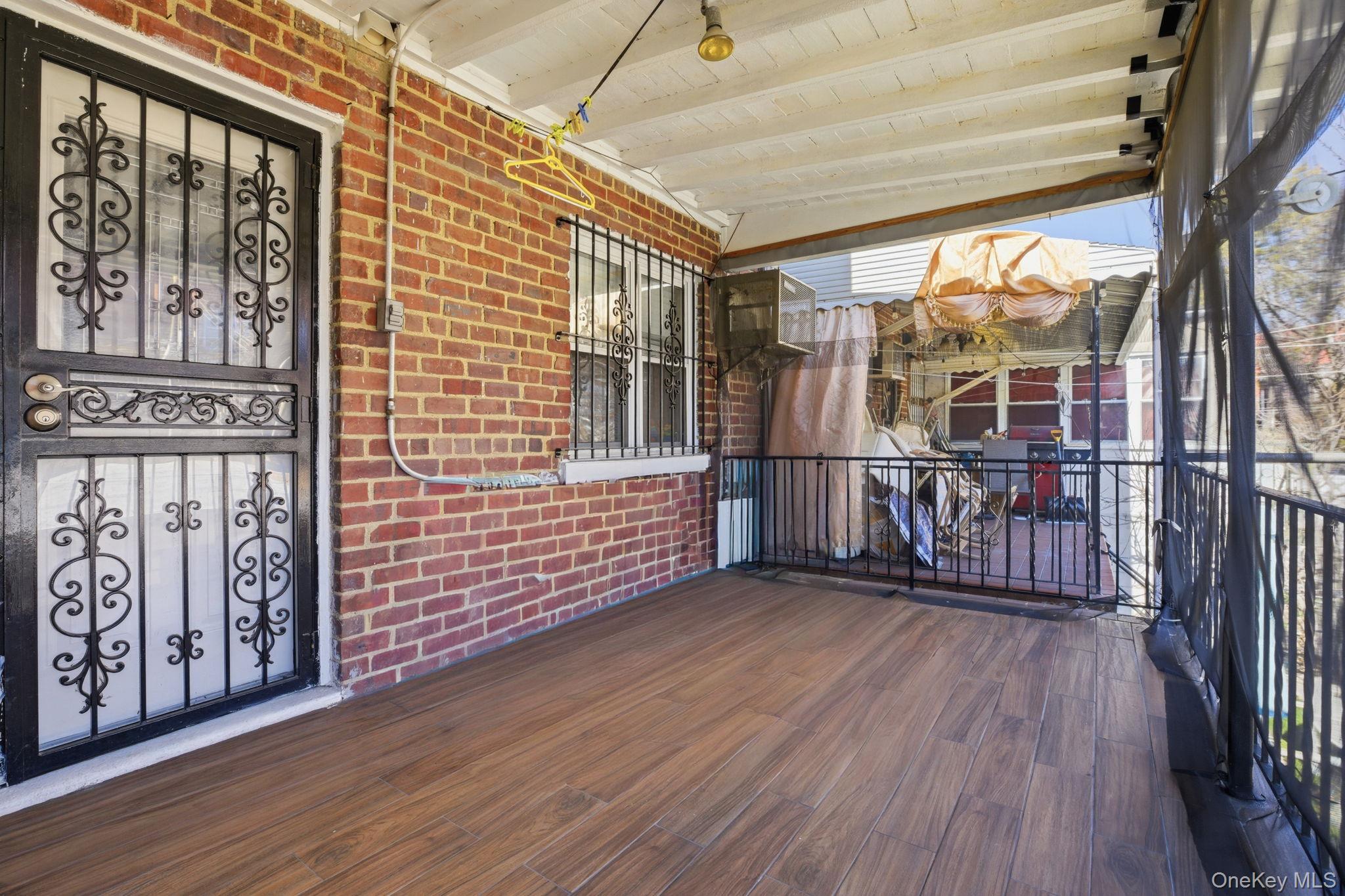 Single Family Bronxwood  Bronx, NY 10469, MLS-963811-18