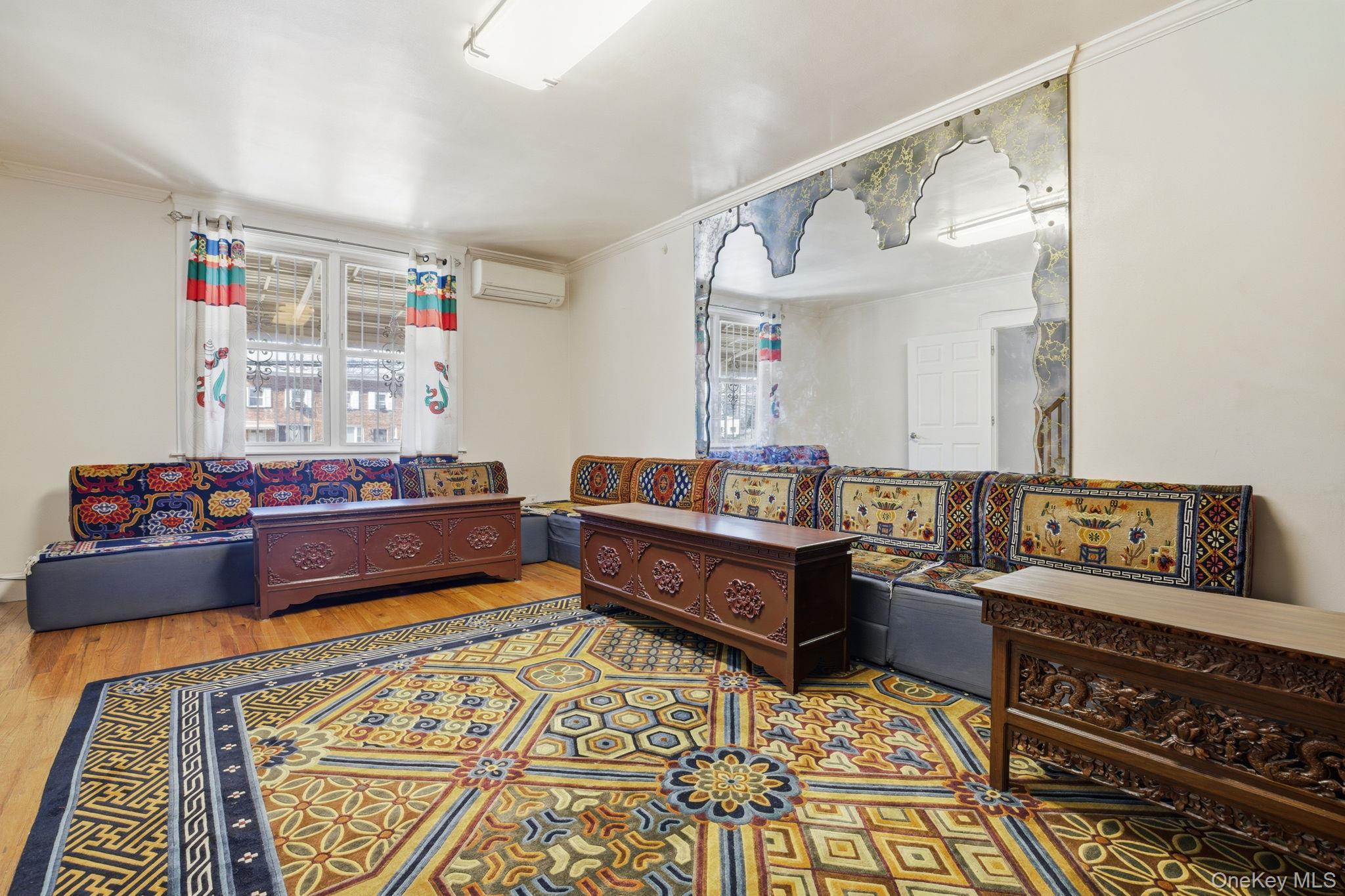 Single Family Bronxwood  Bronx, NY 10469, MLS-963811-3