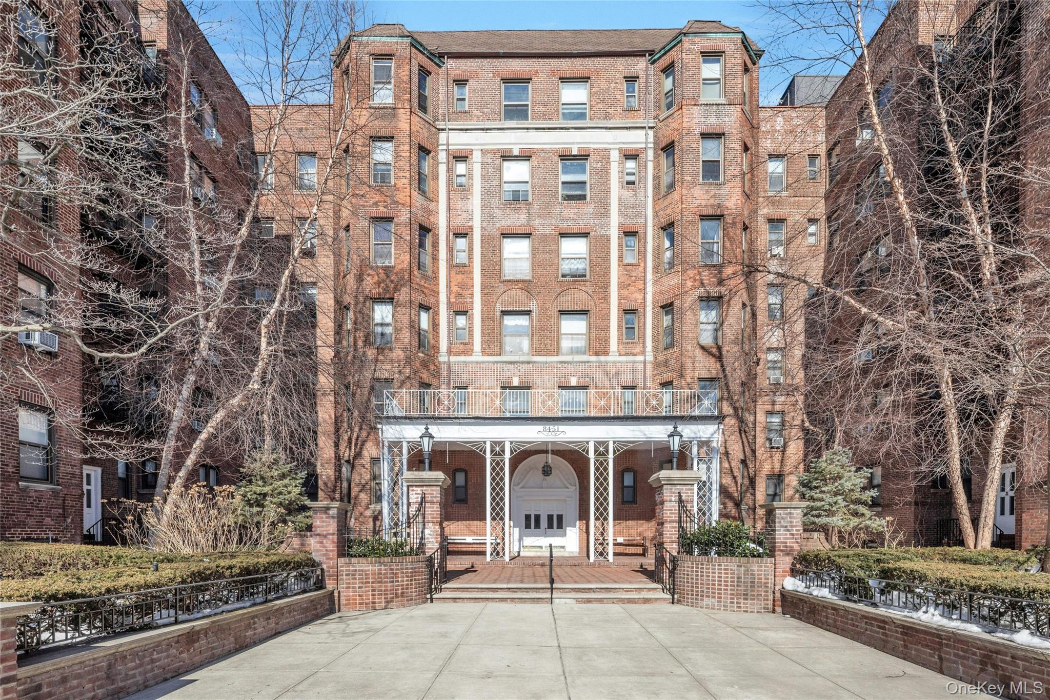 Coop Beverly  Queens, NY 11415, MLS-963865-27