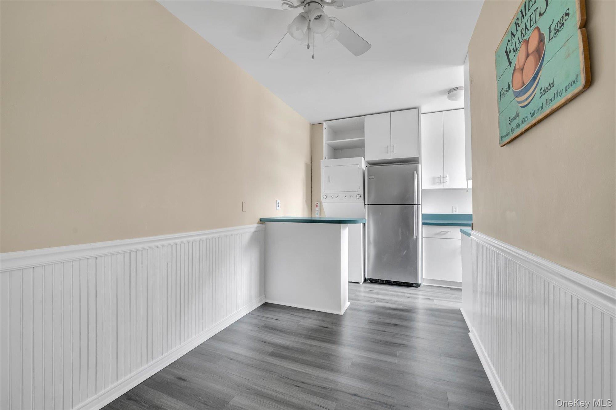 Coop Townhouse Nassau County, NY 11021, MLS-963881-9