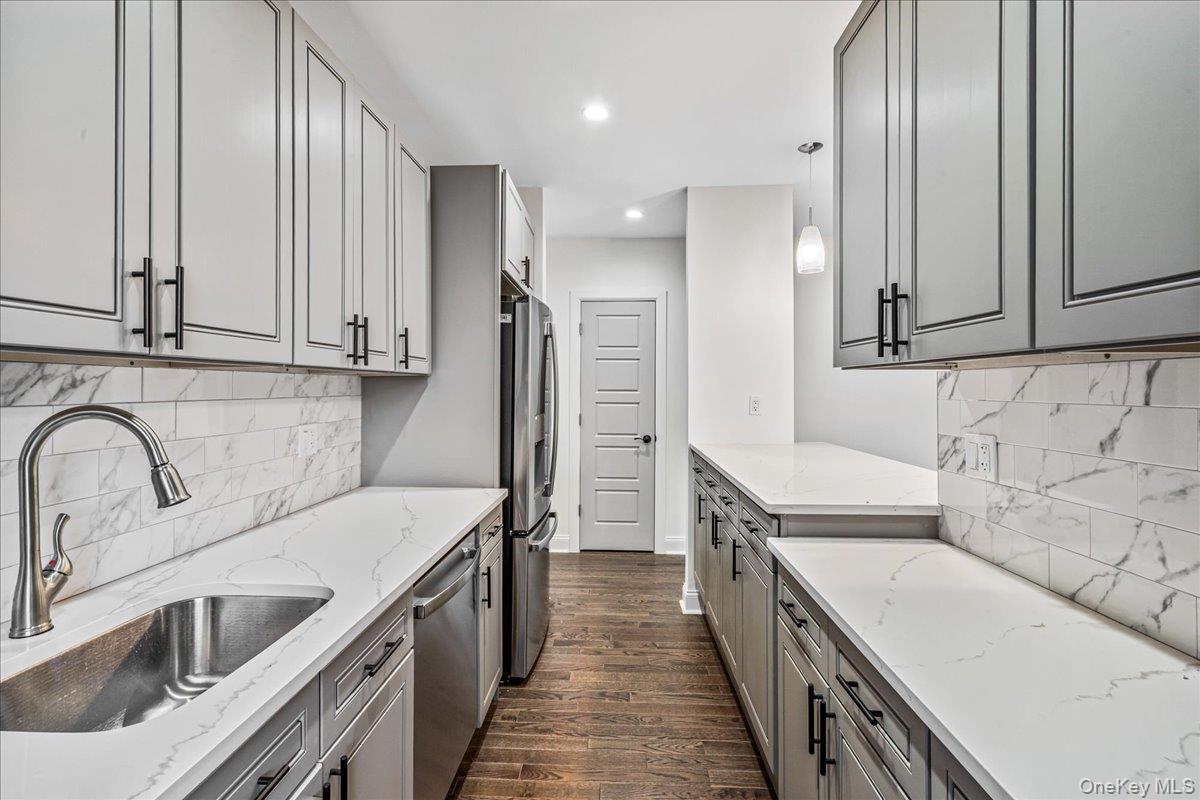 Coop 30th  Queens, NY 11377, MLS-963934-3