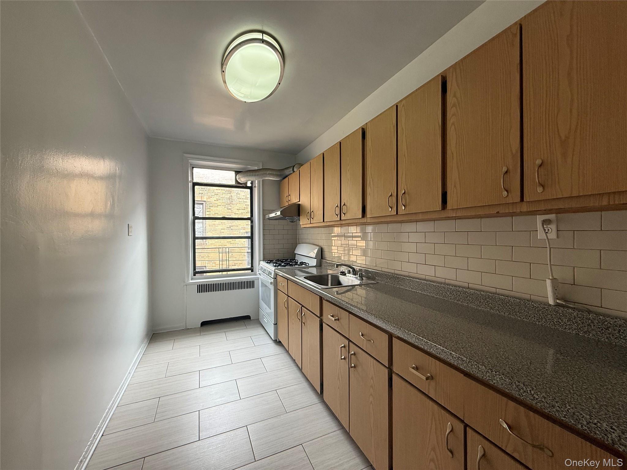 Coop 35th  Queens, NY 11354, MLS-963955-10