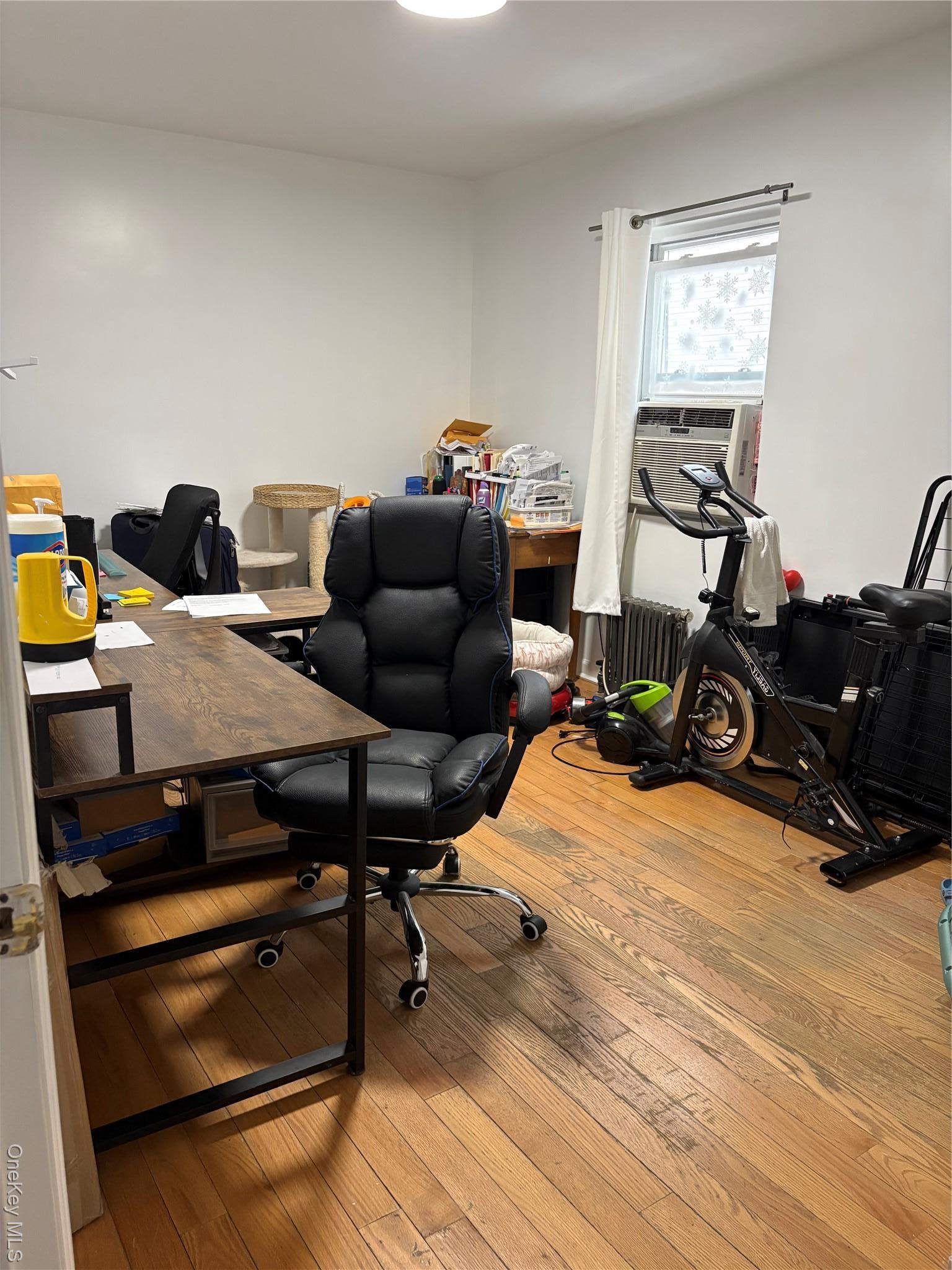 Single Family 110th  Queens, NY 11429, MLS-963956-10