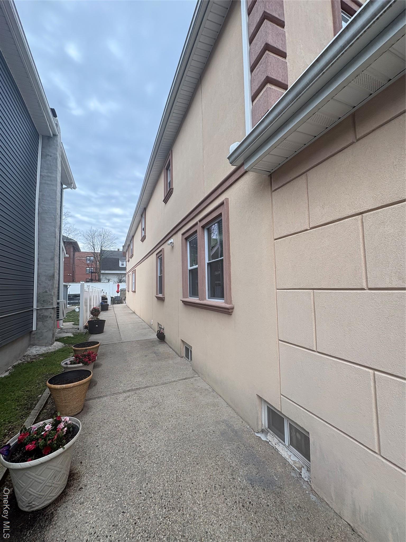 Single Family 110th  Queens, NY 11429, MLS-963956-3