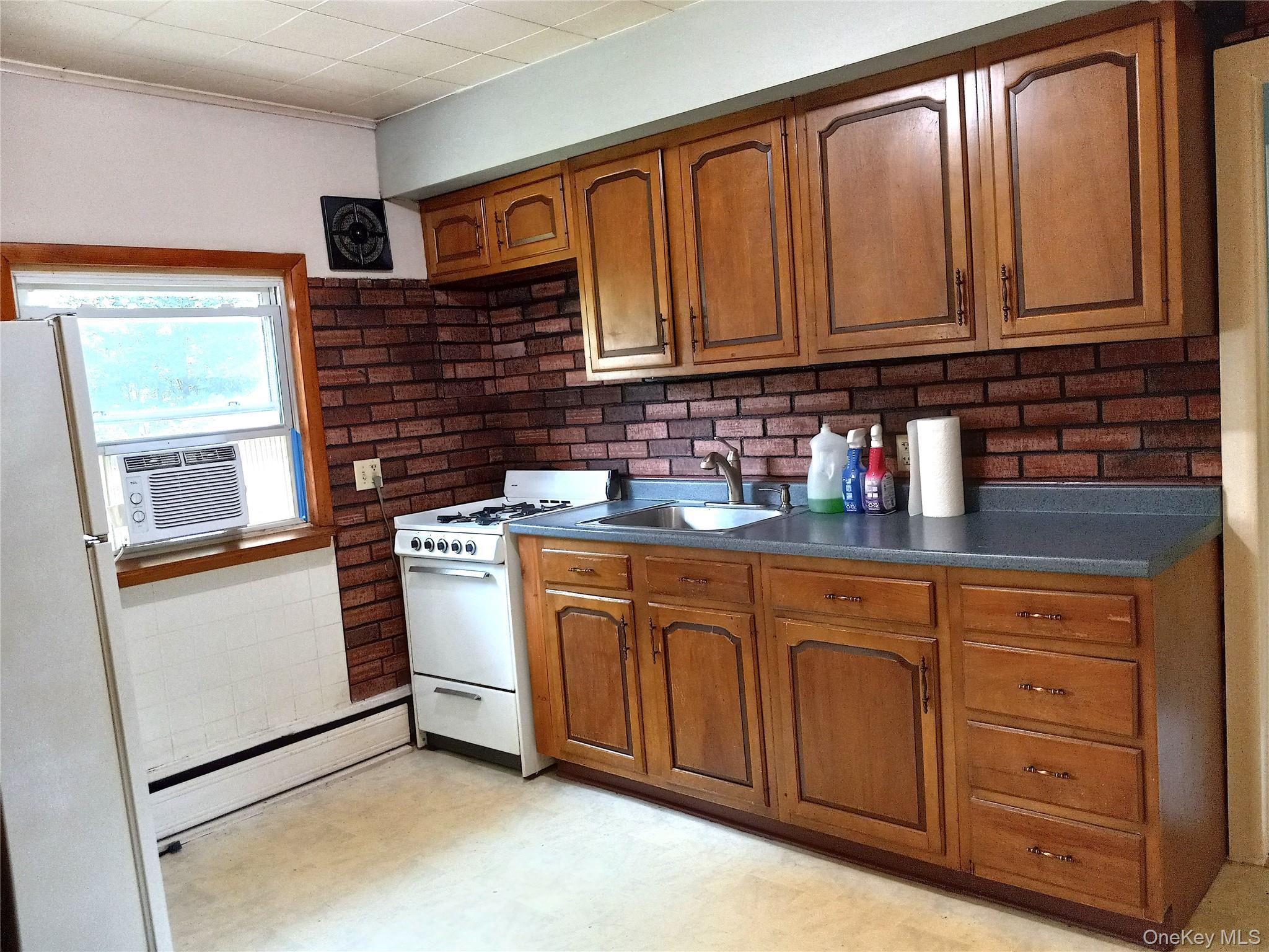 Single Family Hobbs  Dutchess County, NY 12514, MLS-963959-16