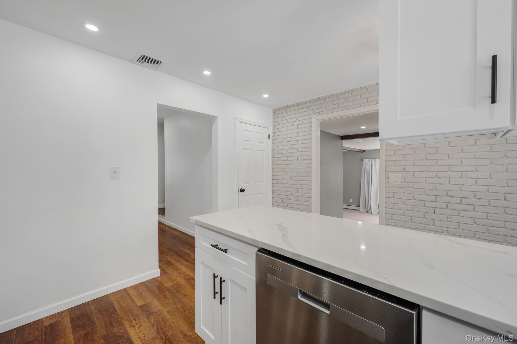 Single Family Westchester  Suffolk County, NY 11704, MLS-963964-13