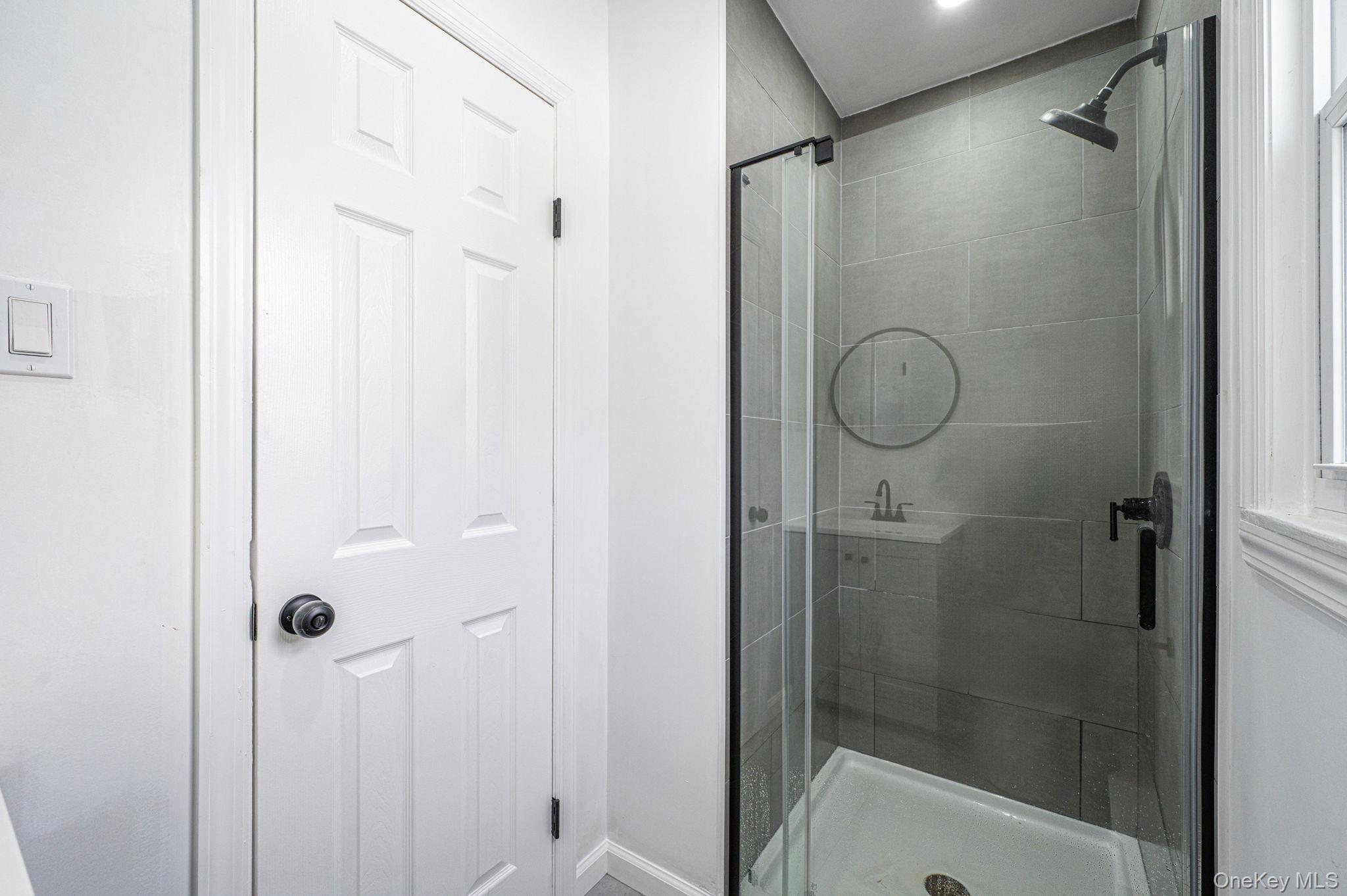 Single Family Westchester  Suffolk County, NY 11704, MLS-963964-16