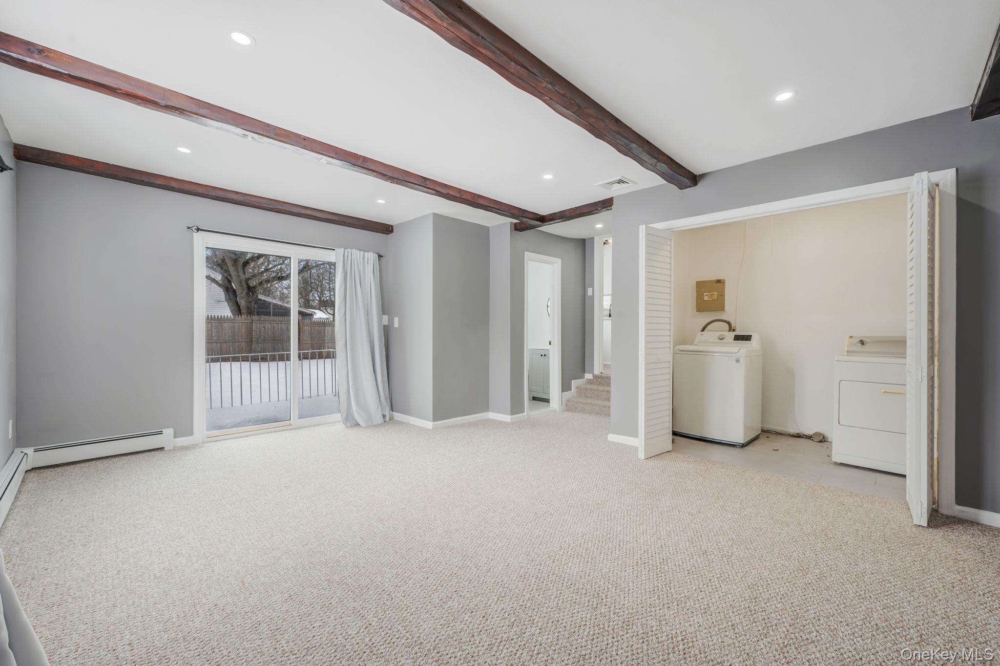 Single Family Westchester  Suffolk County, NY 11704, MLS-963964-19