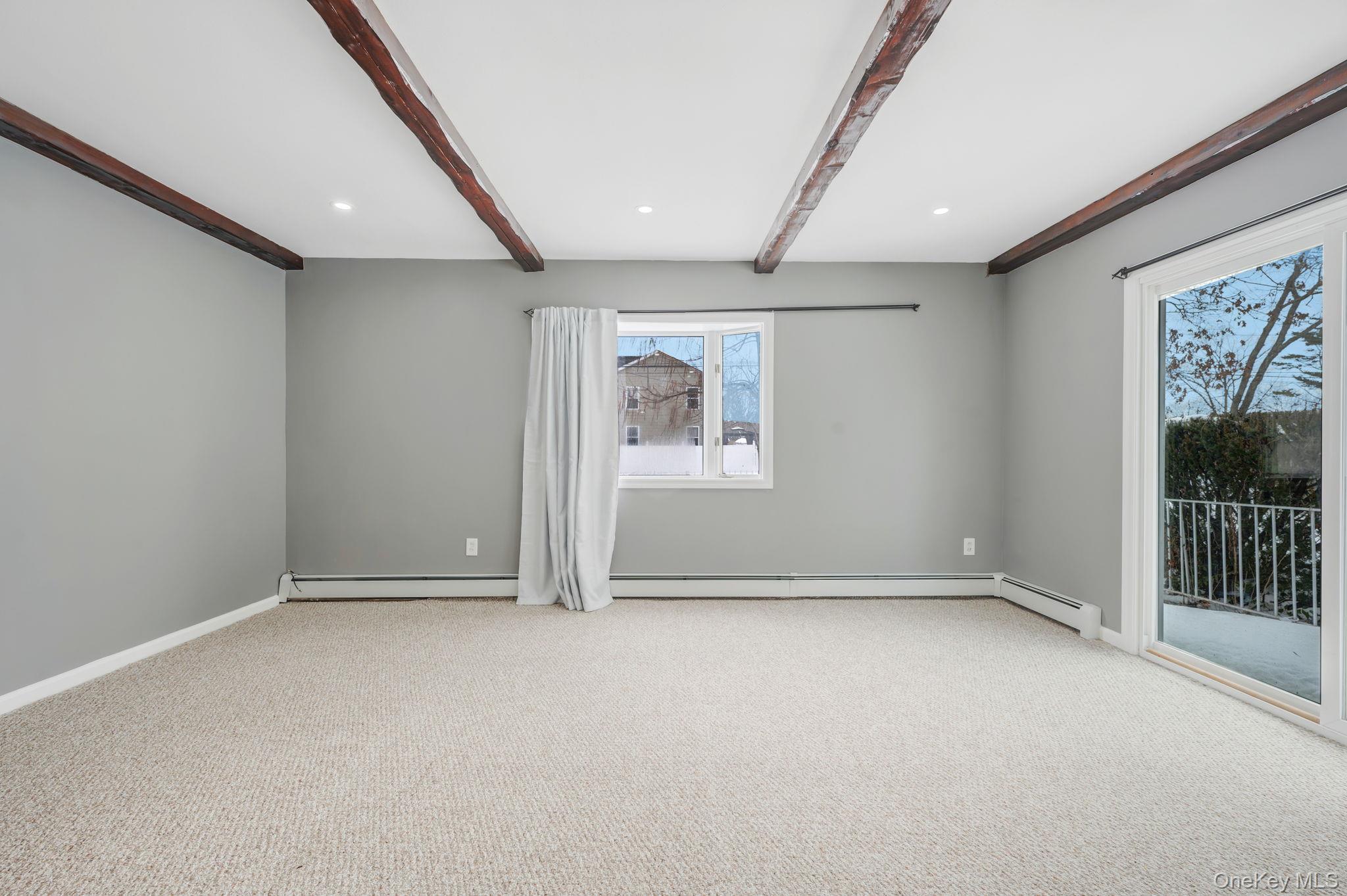 Single Family Westchester  Suffolk County, NY 11704, MLS-963964-20