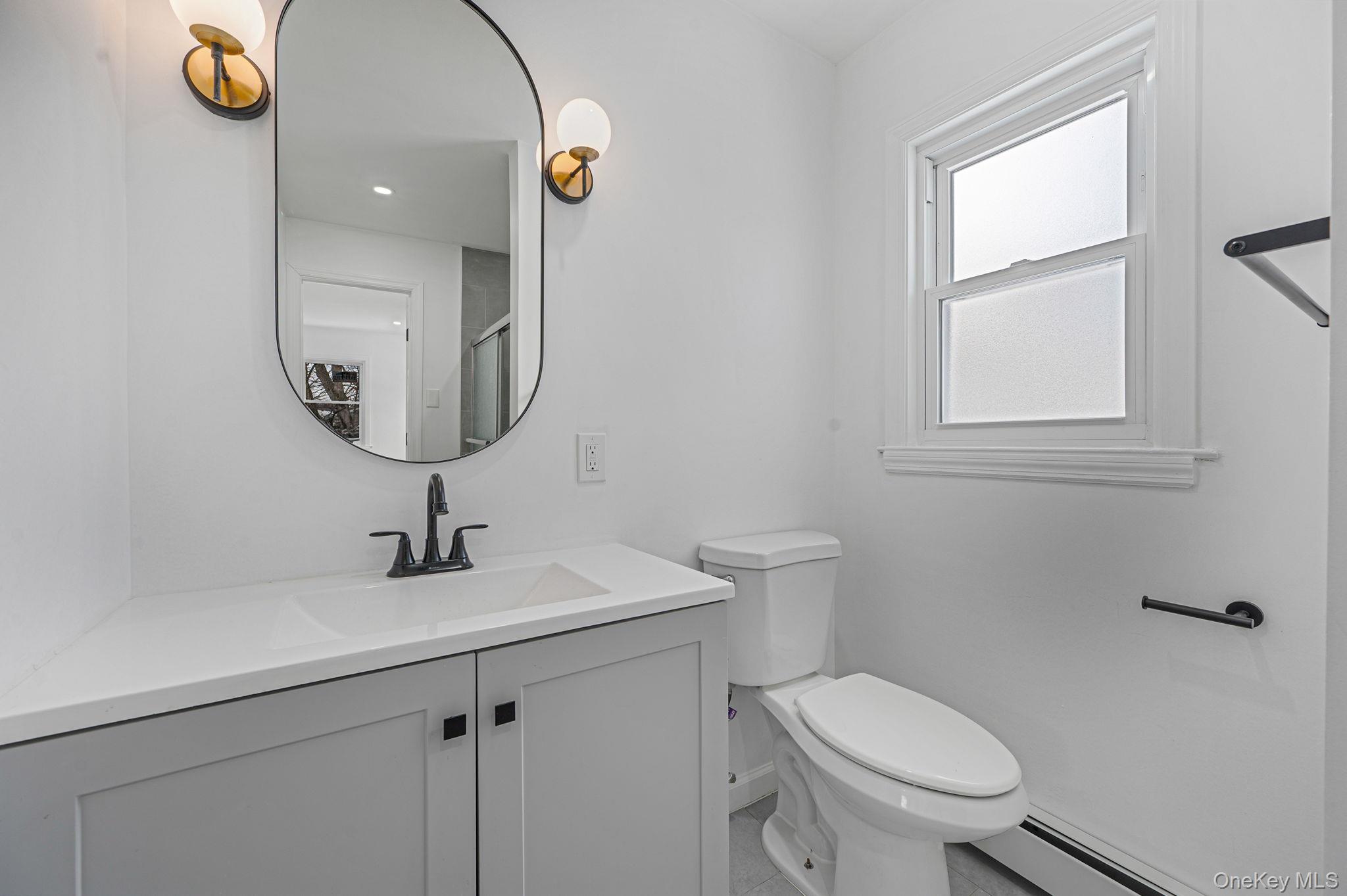 Single Family Westchester  Suffolk County, NY 11704, MLS-963964-27