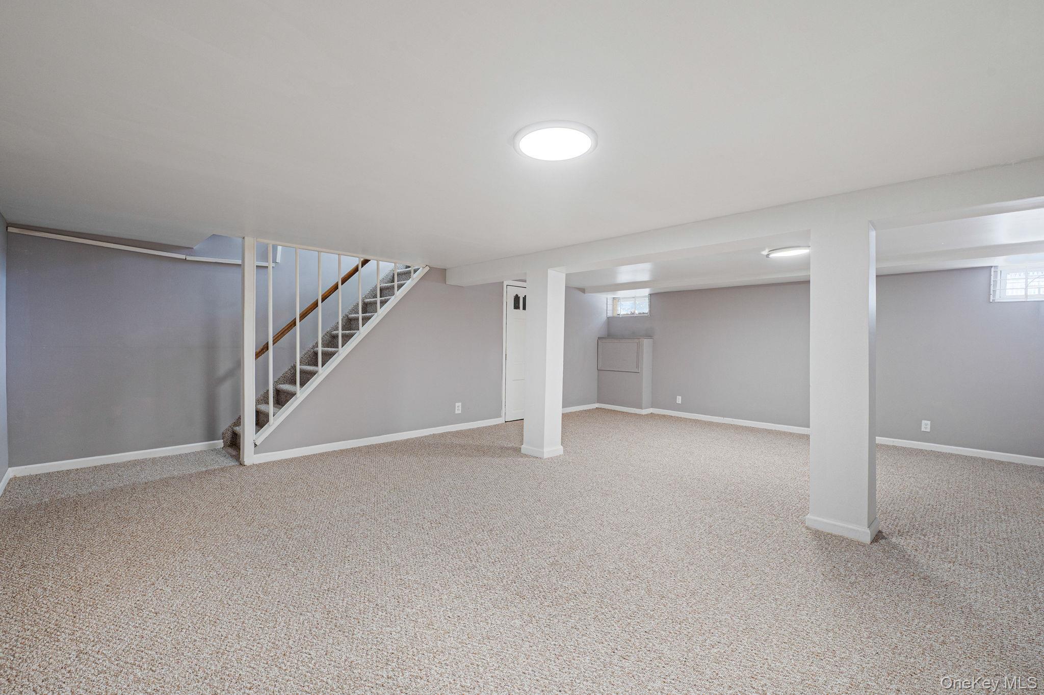 Single Family Westchester  Suffolk County, NY 11704, MLS-963964-32