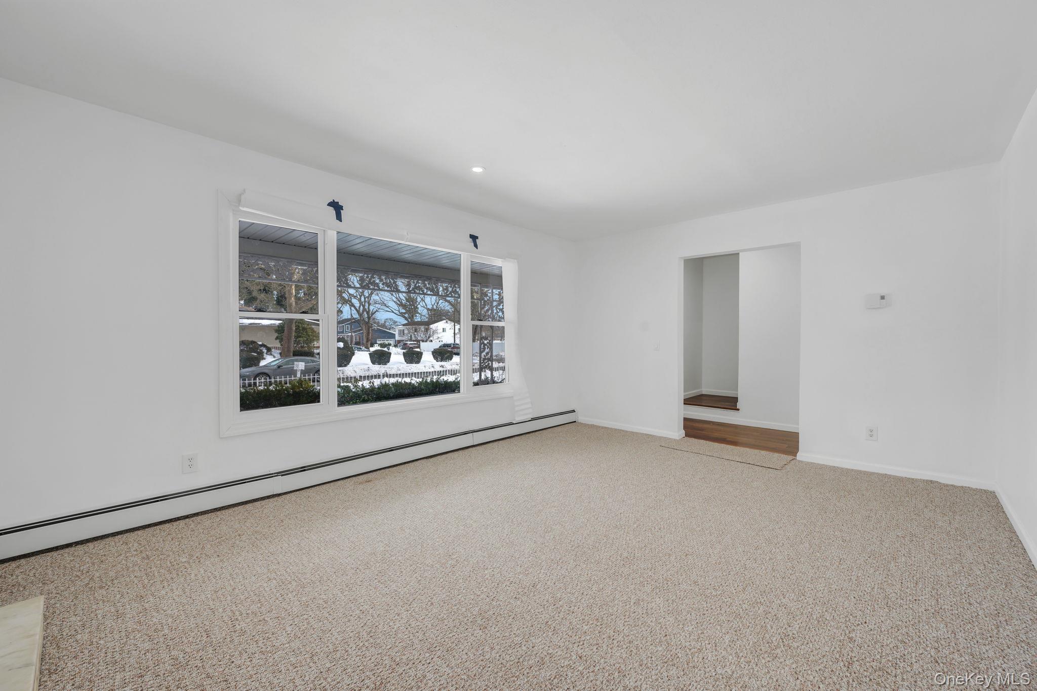 Single Family Westchester  Suffolk County, NY 11704, MLS-963964-5