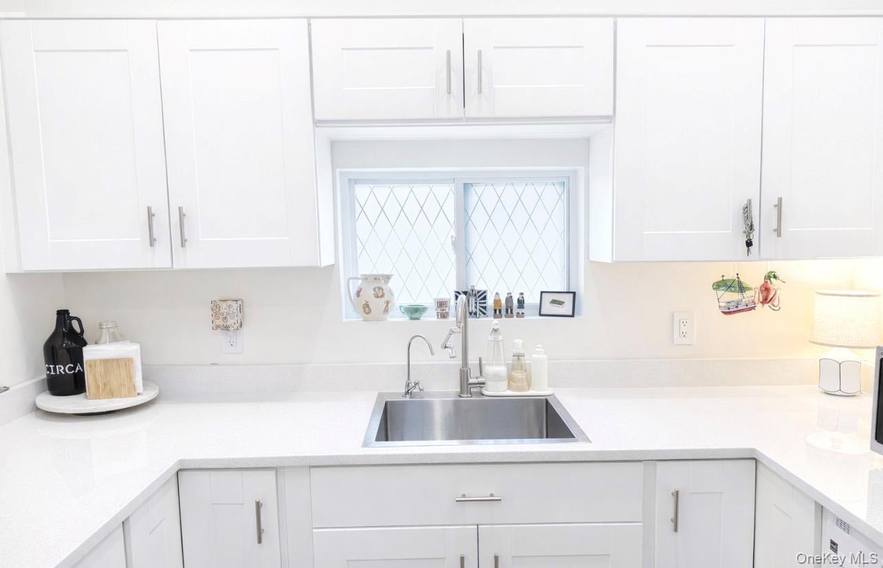 Single Family Anchor  Suffolk County, NY 11933, MLS-963965-3