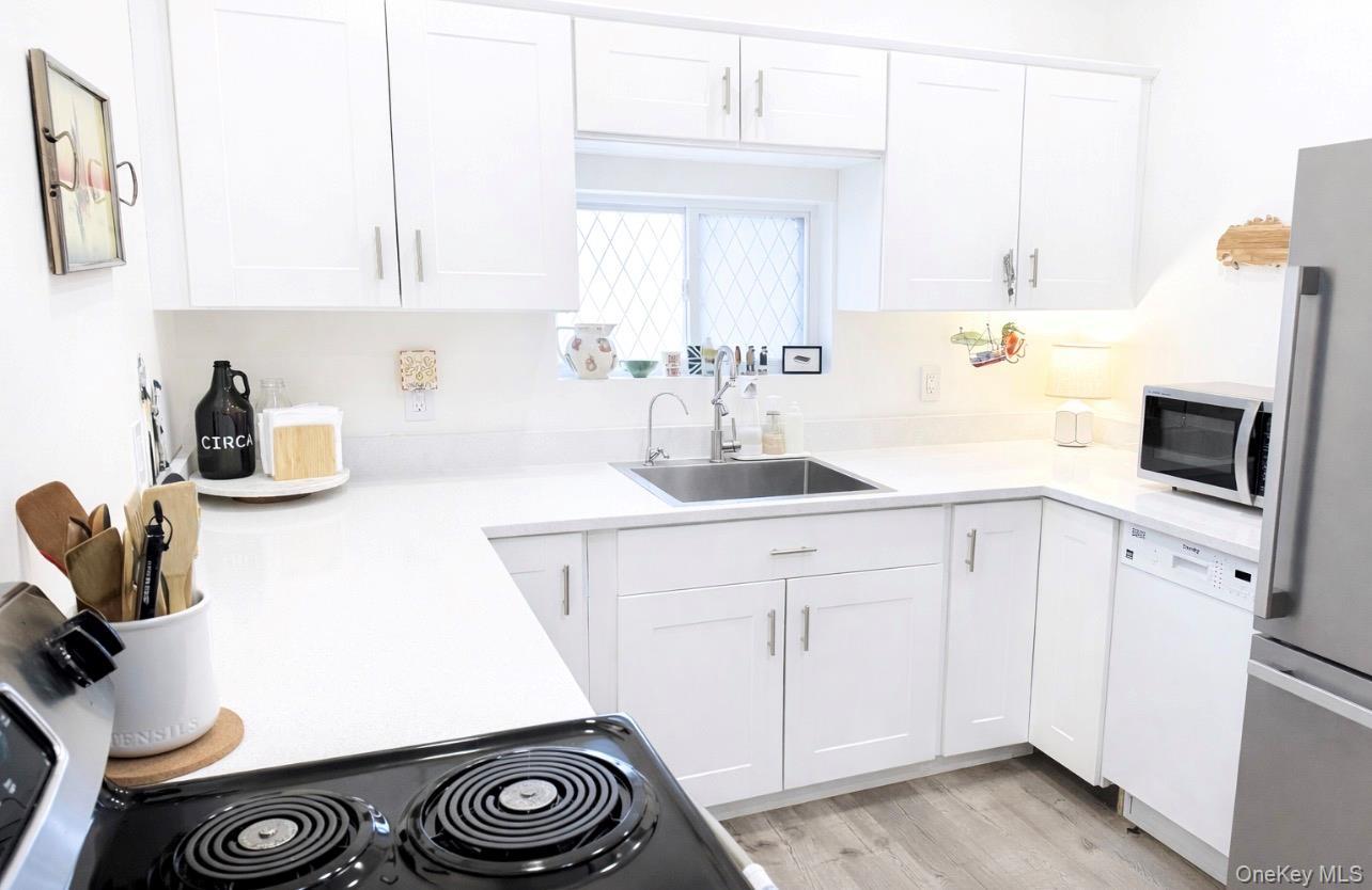 Single Family Anchor  Suffolk County, NY 11933, MLS-963965-6