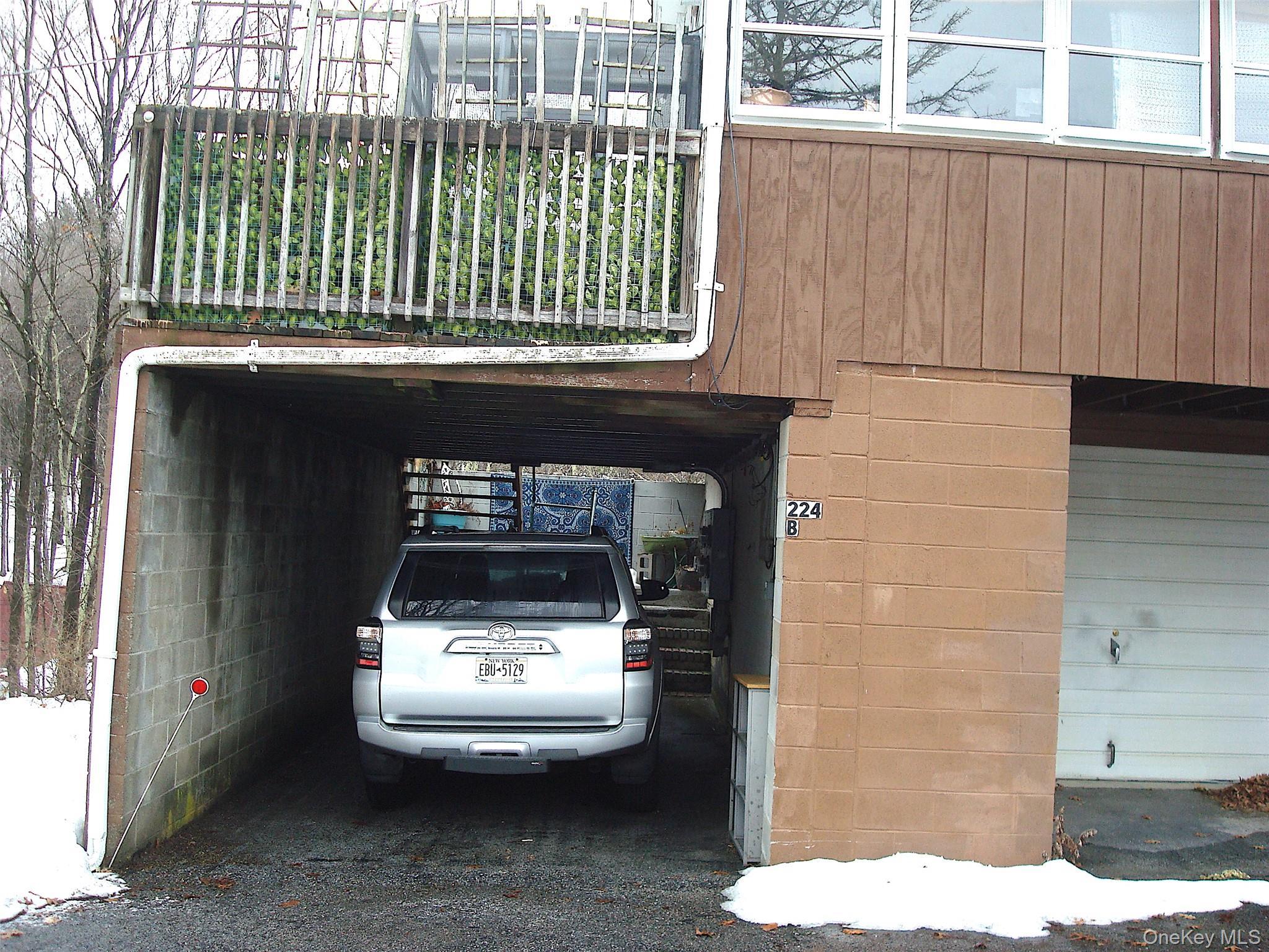 Single Family Hobbs Dutchess County, NY 12514, MLS-963966-23