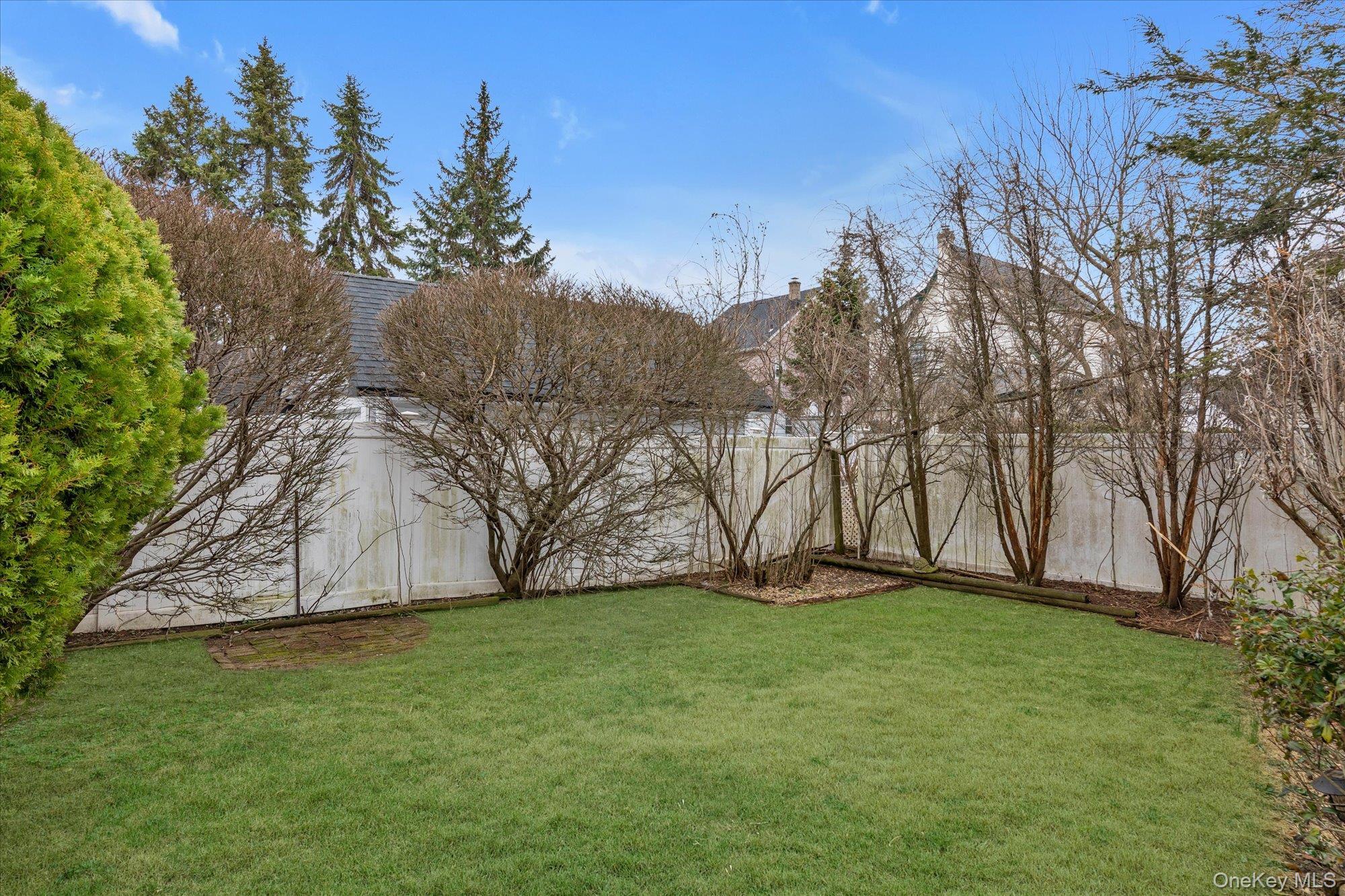 Single Family Everett  Nassau County, NY 11563, MLS-963977-16