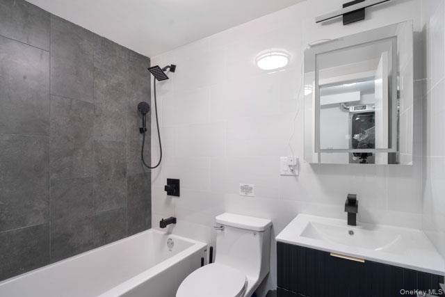 Single Family Clifton Brooklyn, NY 11238, MLS-964004-16