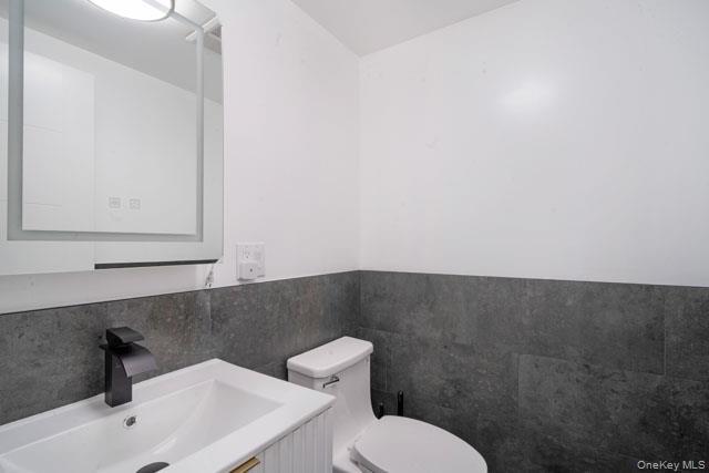 Single Family Clifton Brooklyn, NY 11238, MLS-964004-17