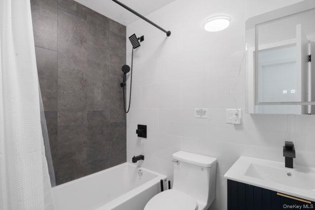 Single Family Clifton Brooklyn, NY 11238, MLS-964004-19